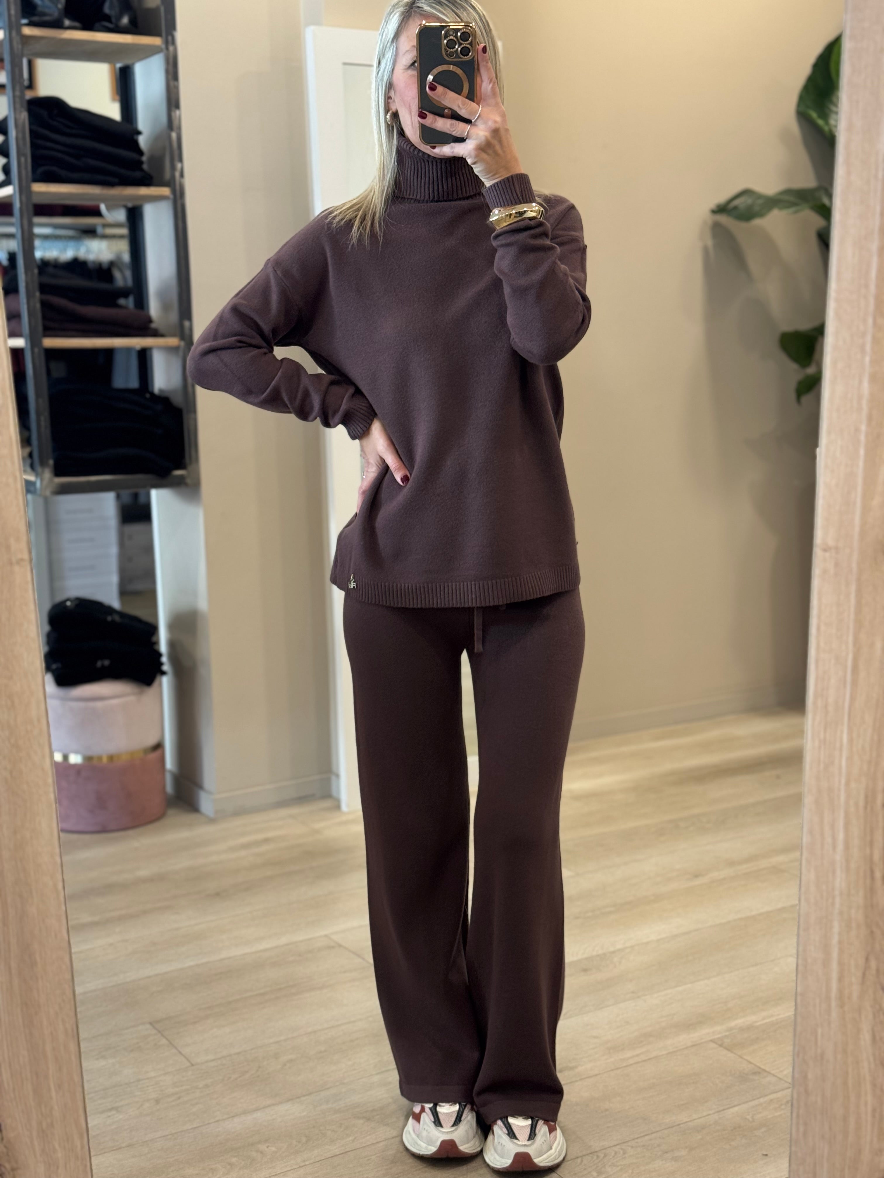 Coordinato in maglia dolcevita