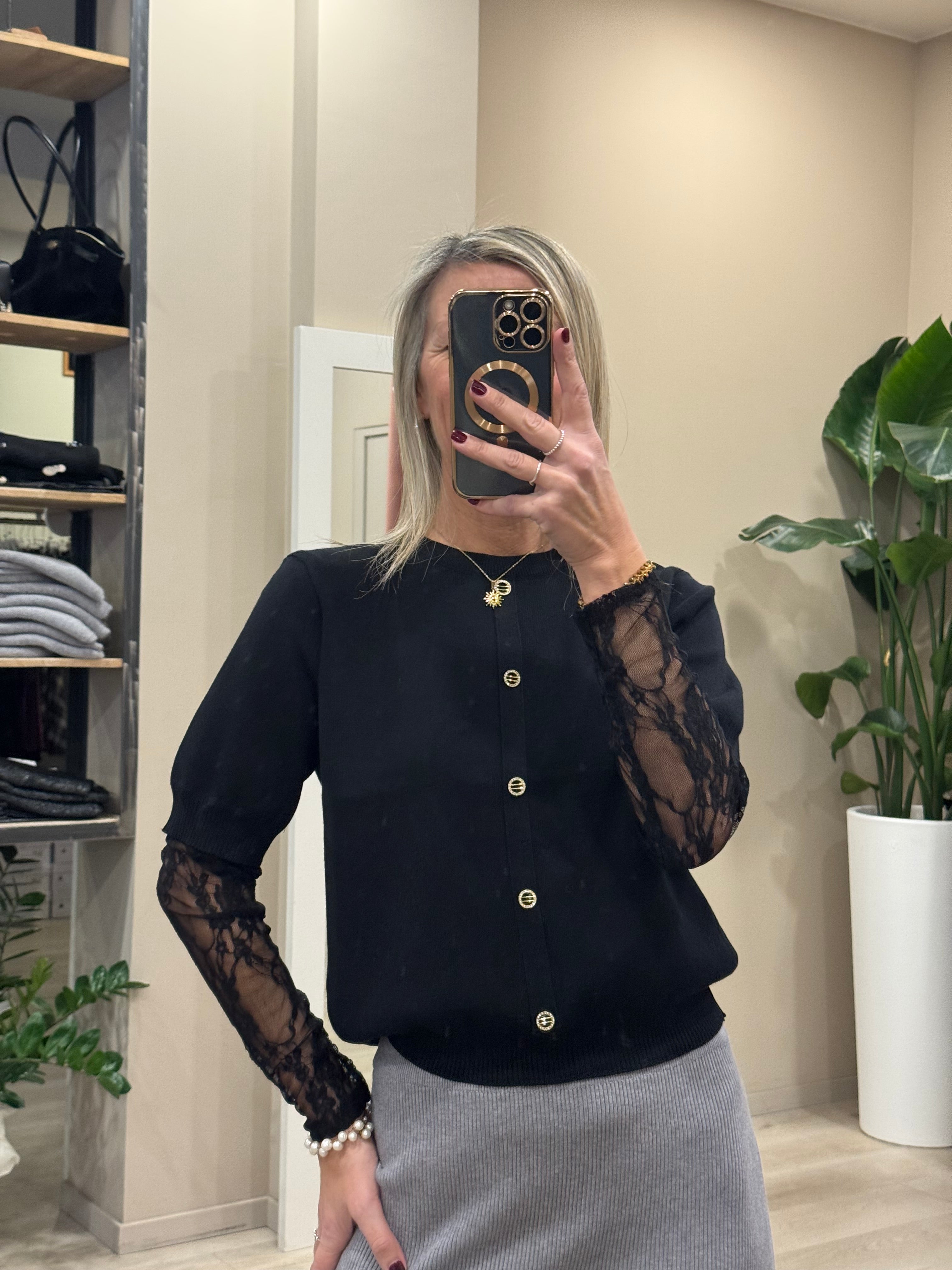 Maglia effetto cardigan manica pizzo