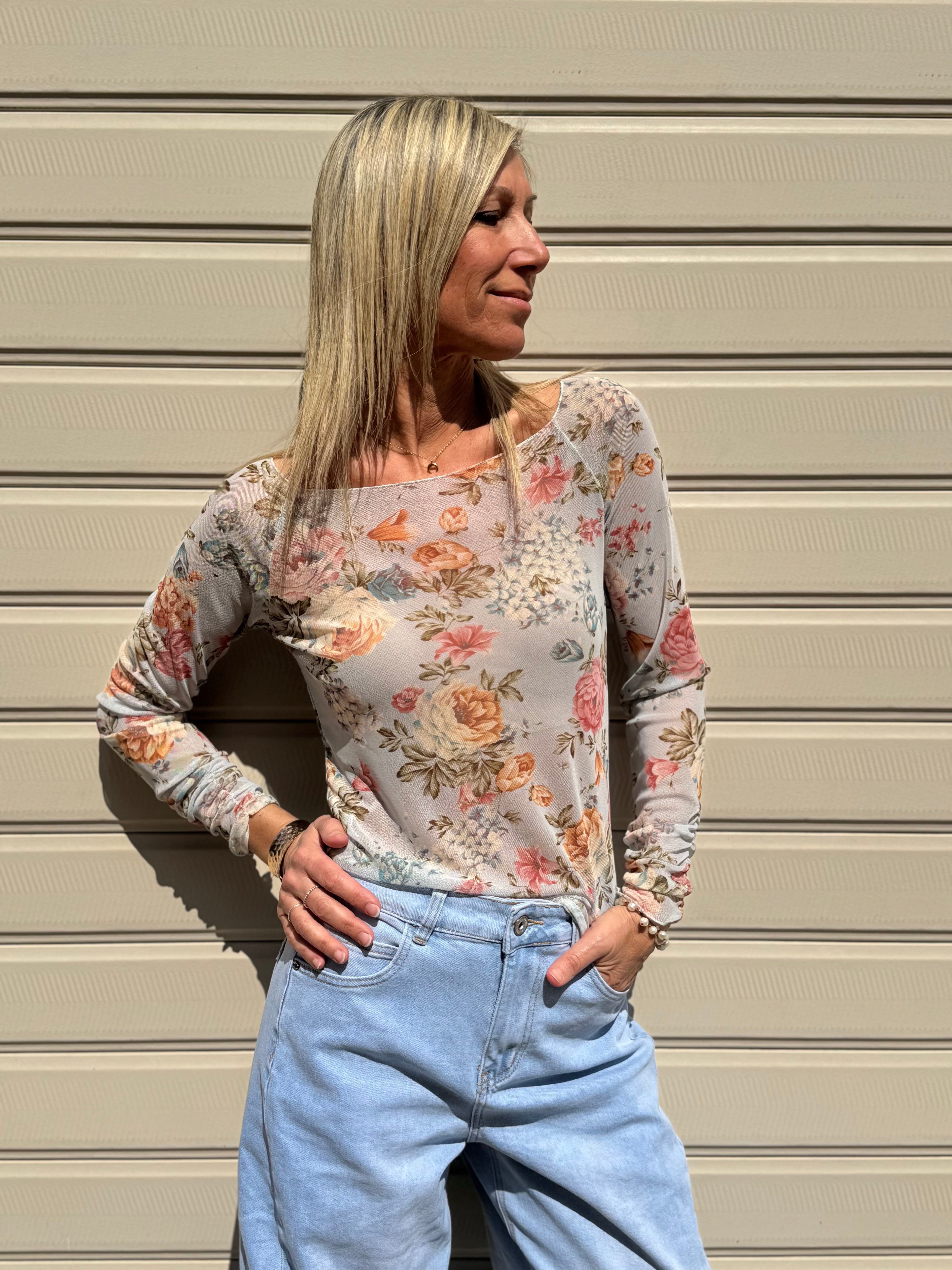 Maglia floreale kontatto