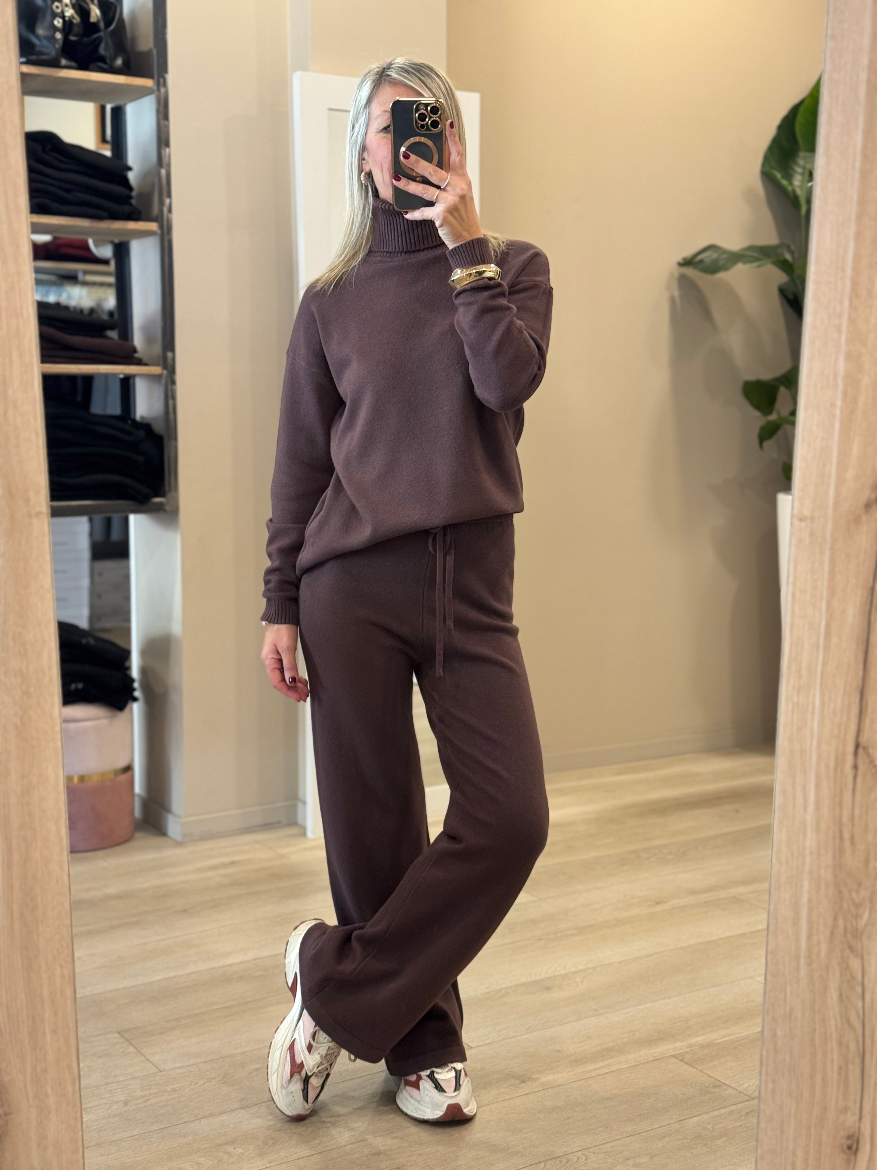 Coordinato in maglia dolcevita