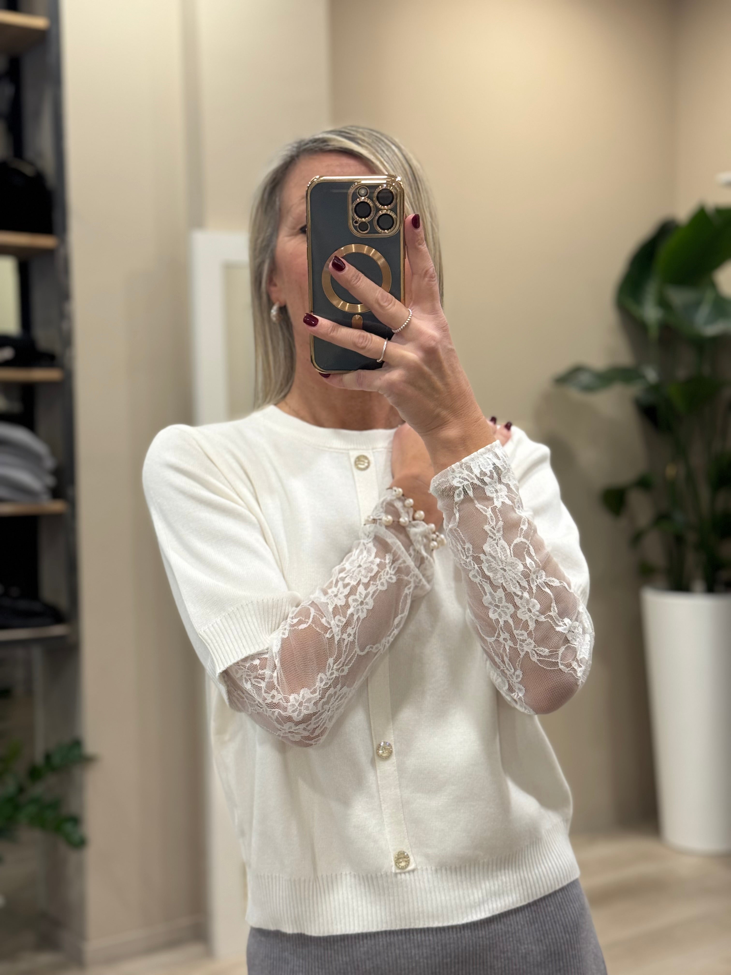 Maglia effetto cardigan manica pizzo