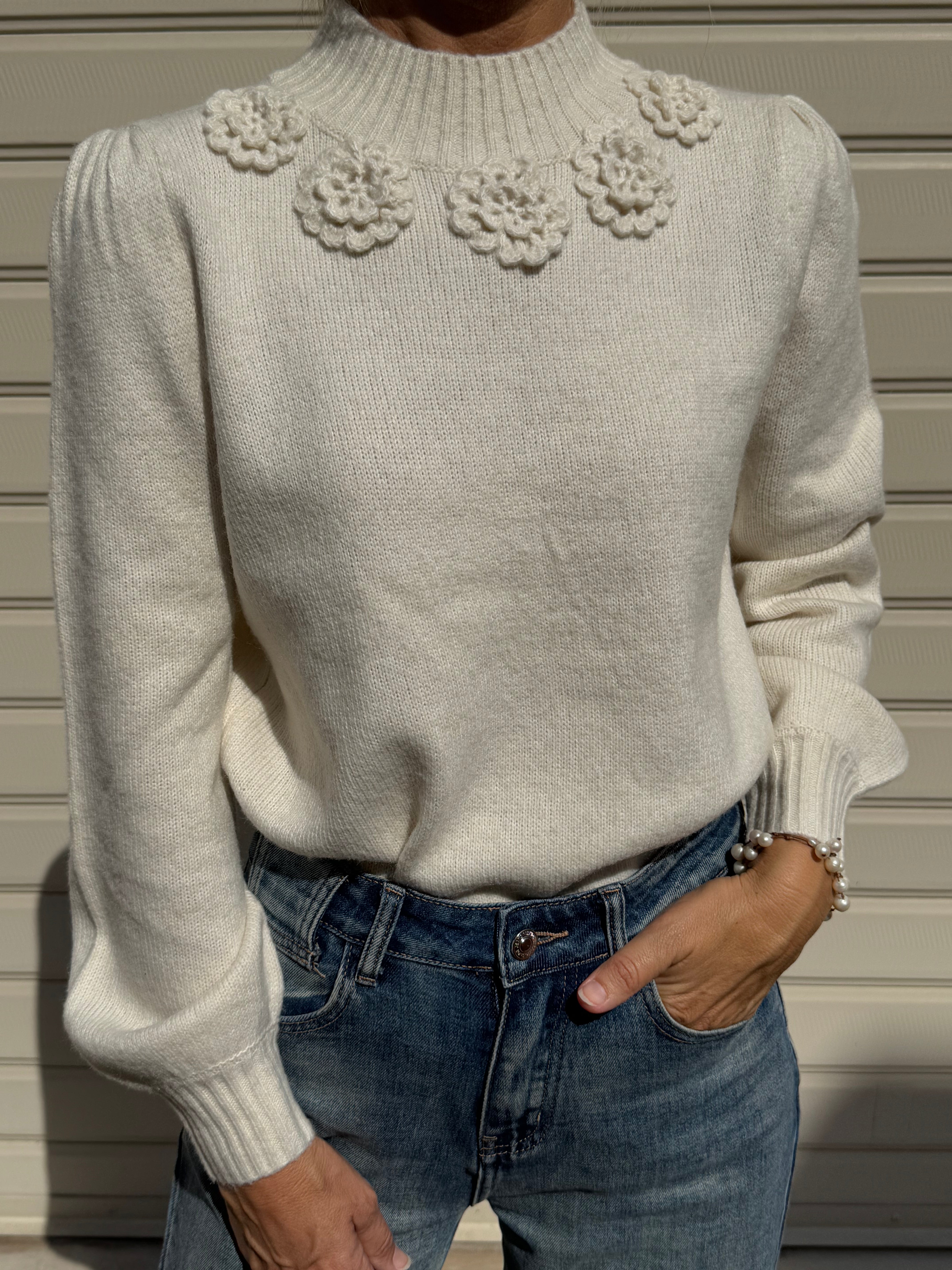 Maglia applicazioni rose artigli