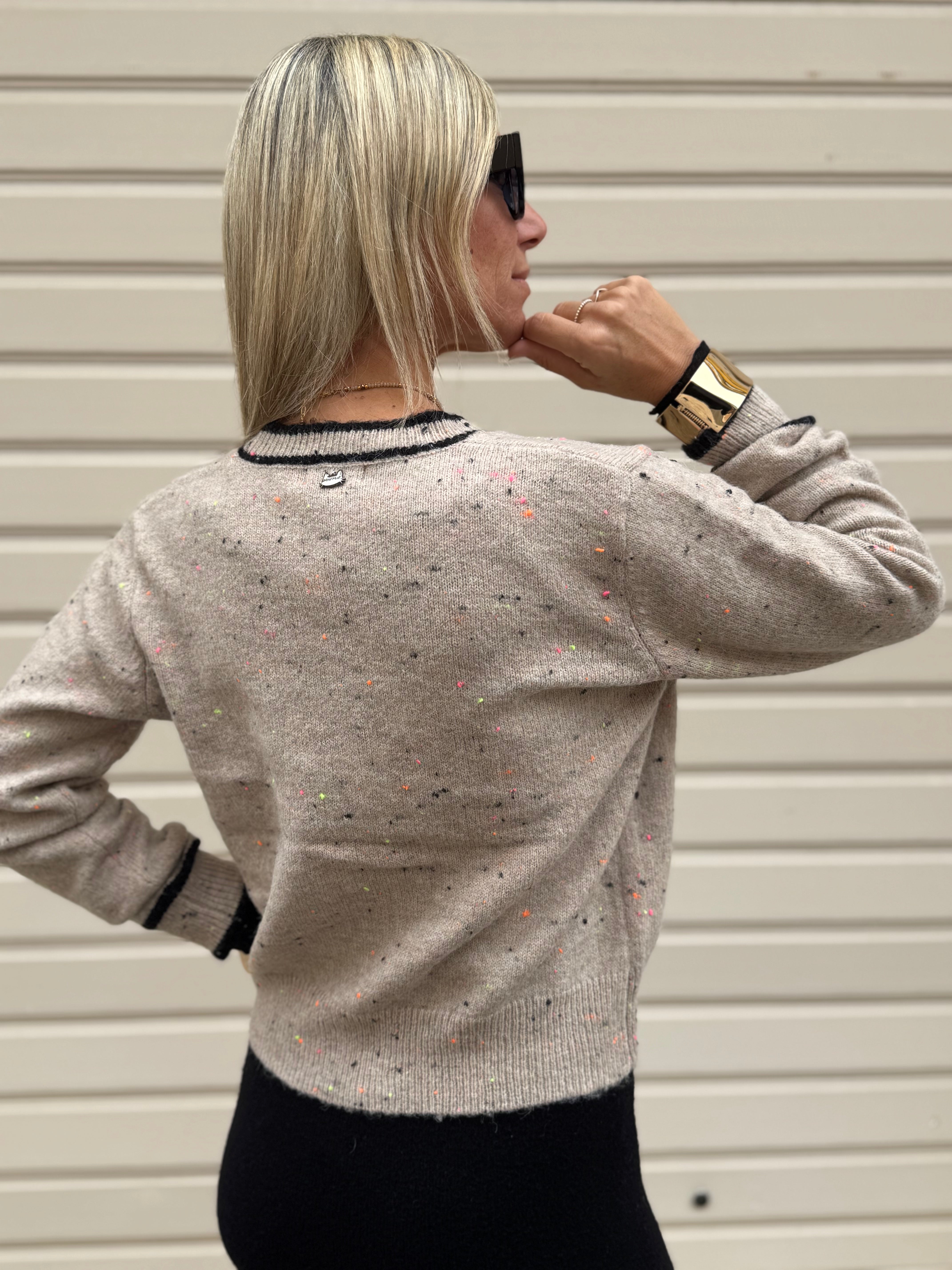 Cardigan puntini fluo