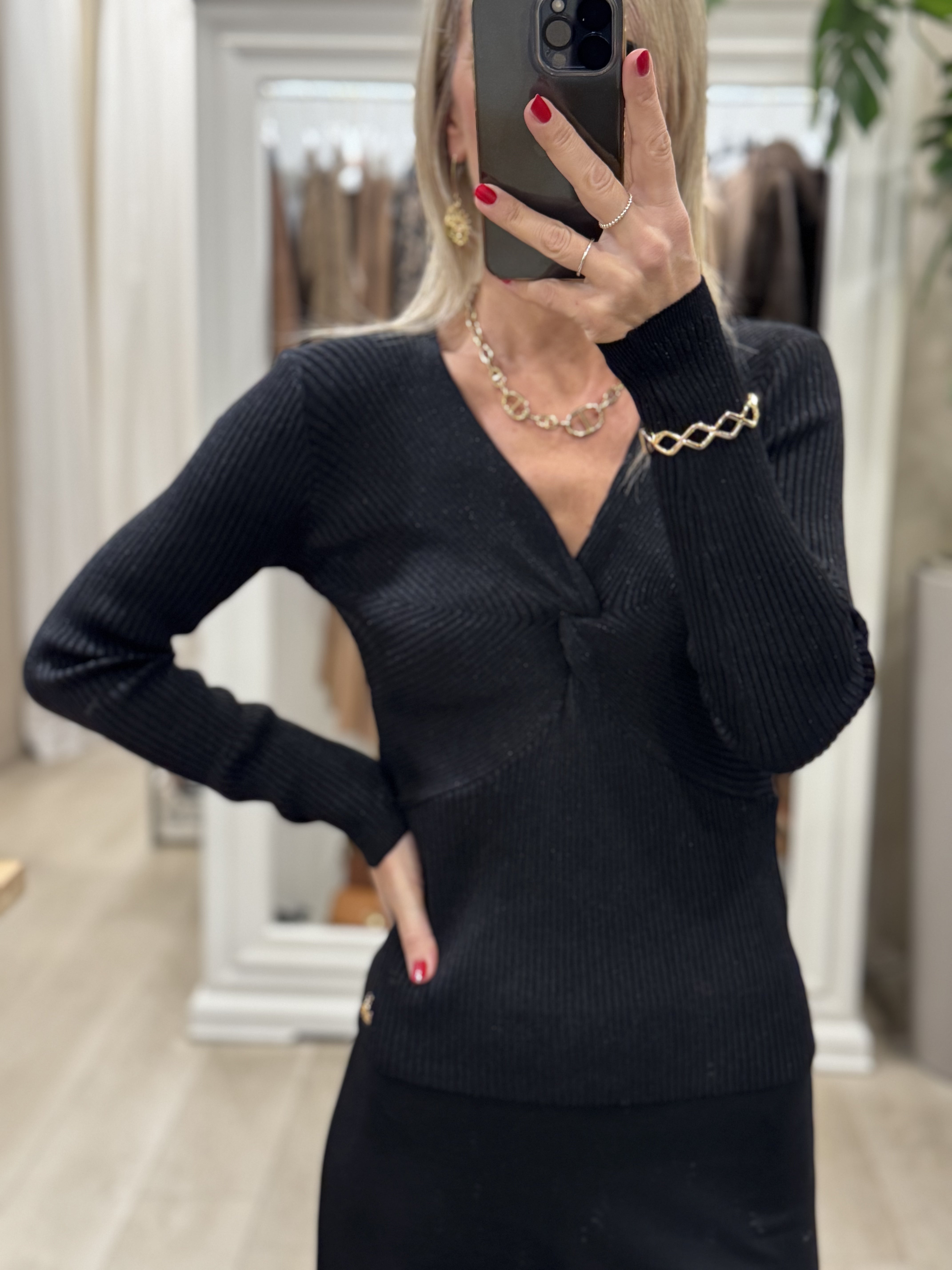Maglia Scollo Nodo