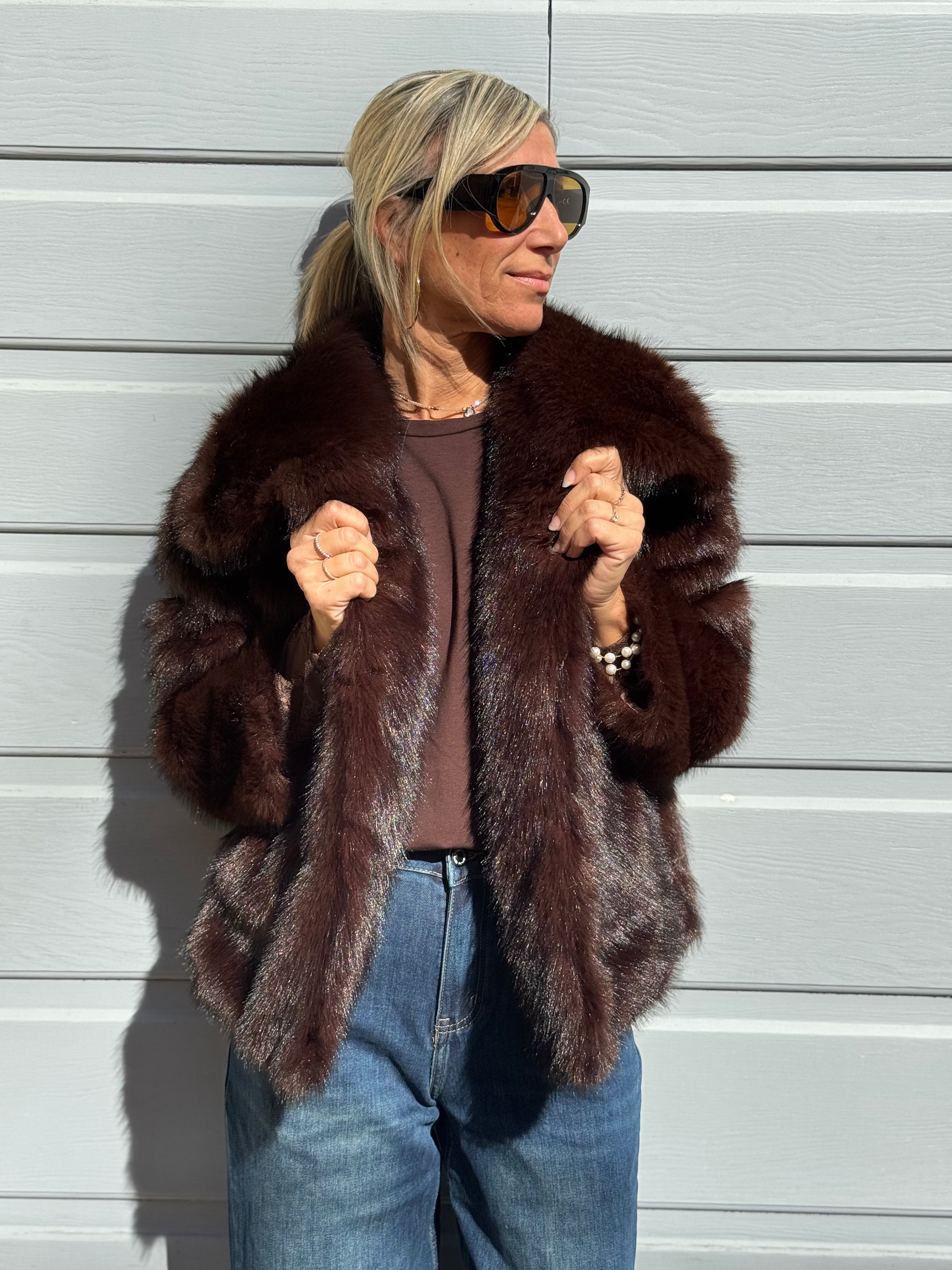 Ecopelliccia regina adora 👑