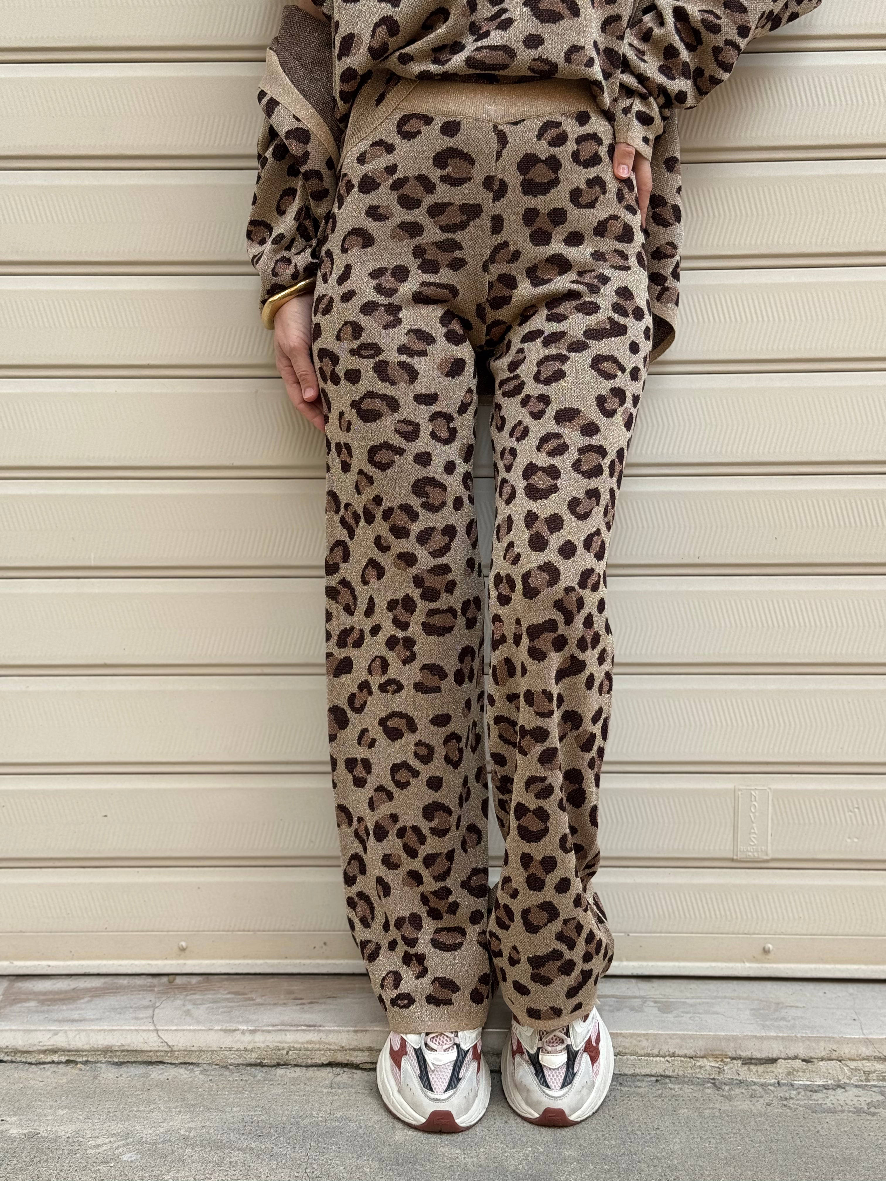 Pantalone maculato kontatto