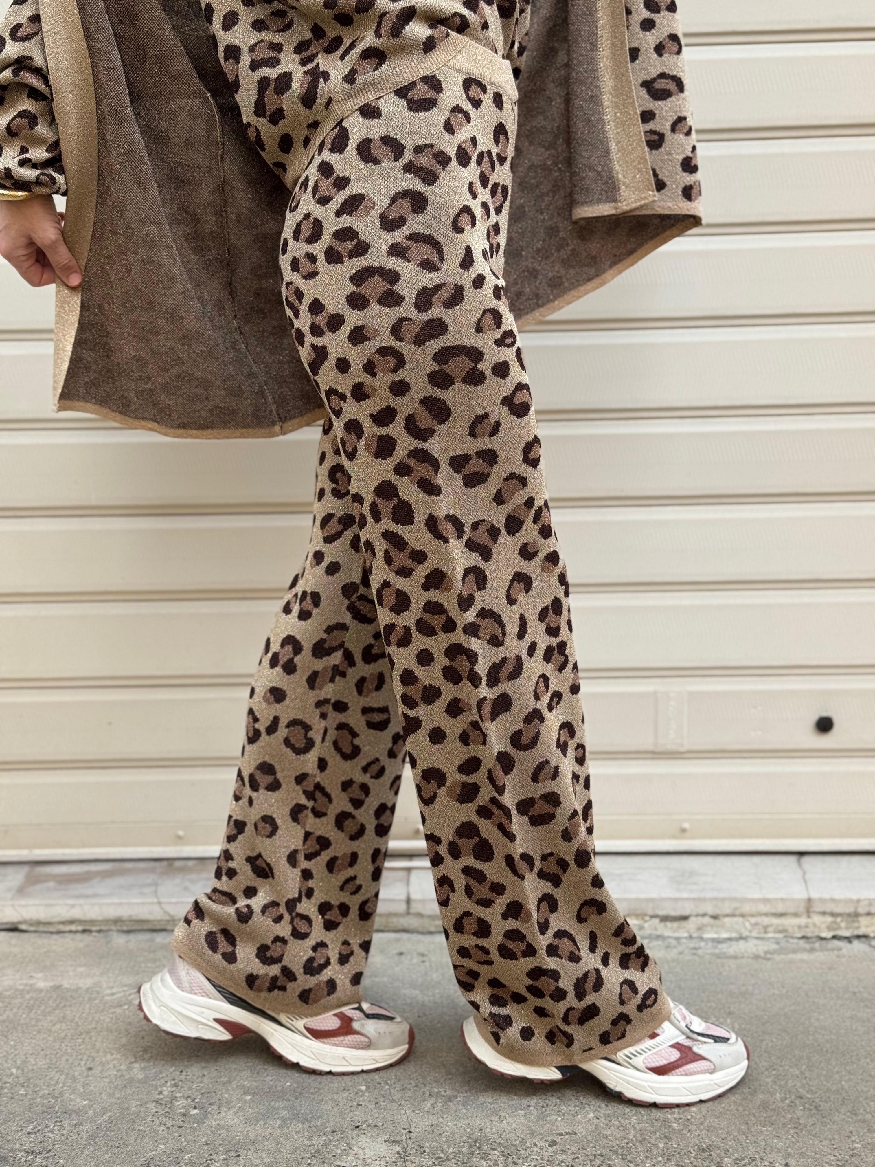 Pantalone maculato kontatto