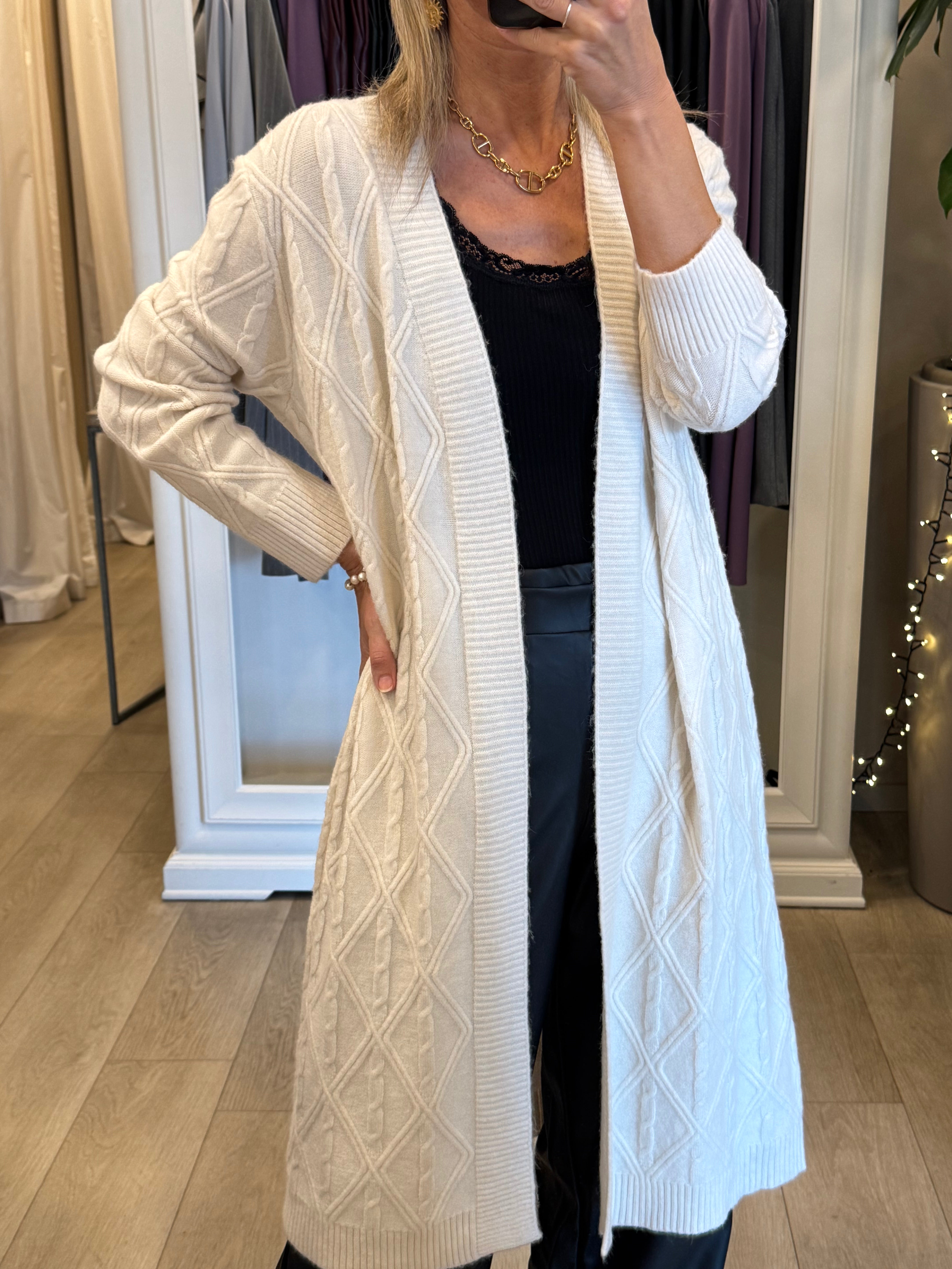 Cardigan Lungo Trecce