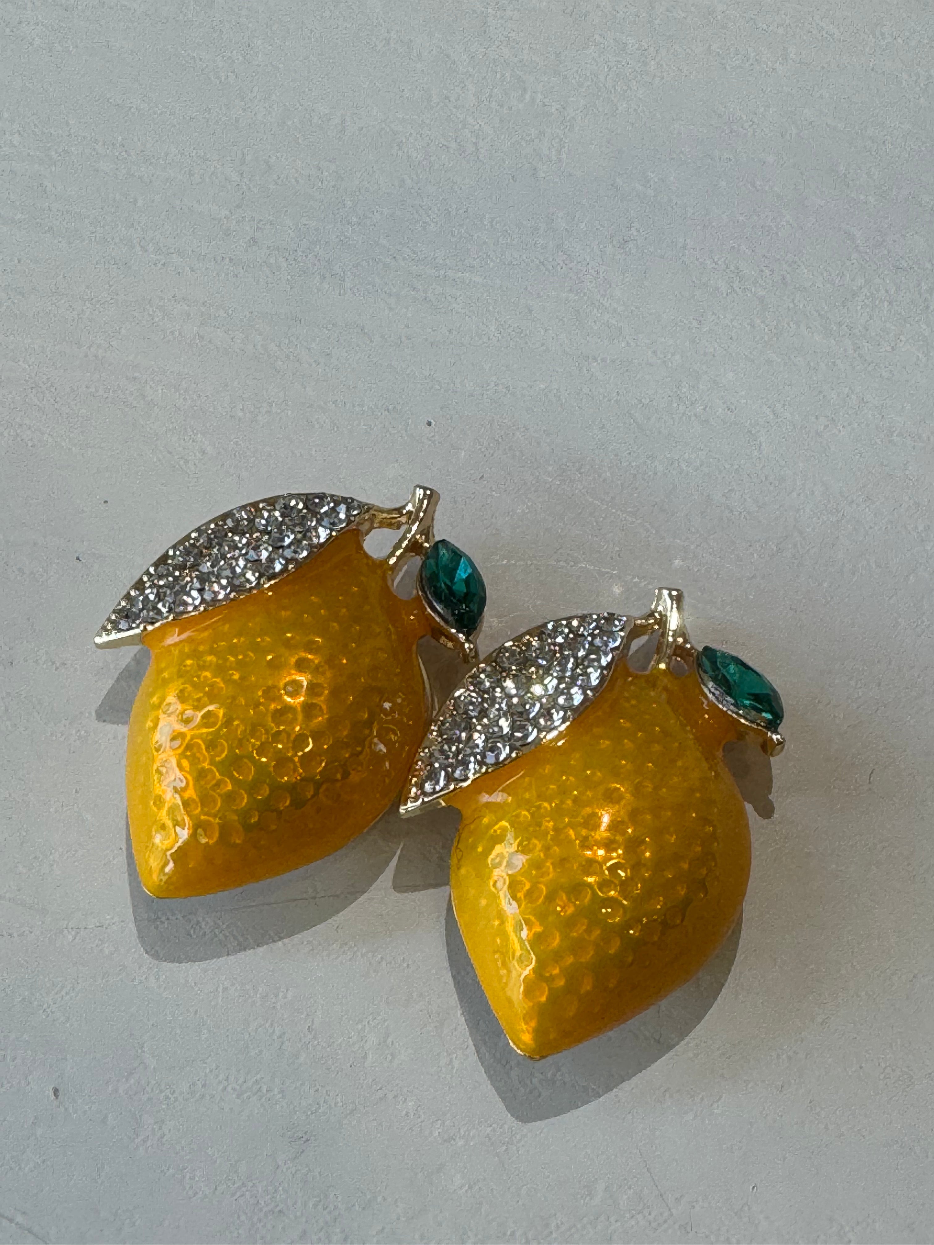 Gioiello copri bottone frutta