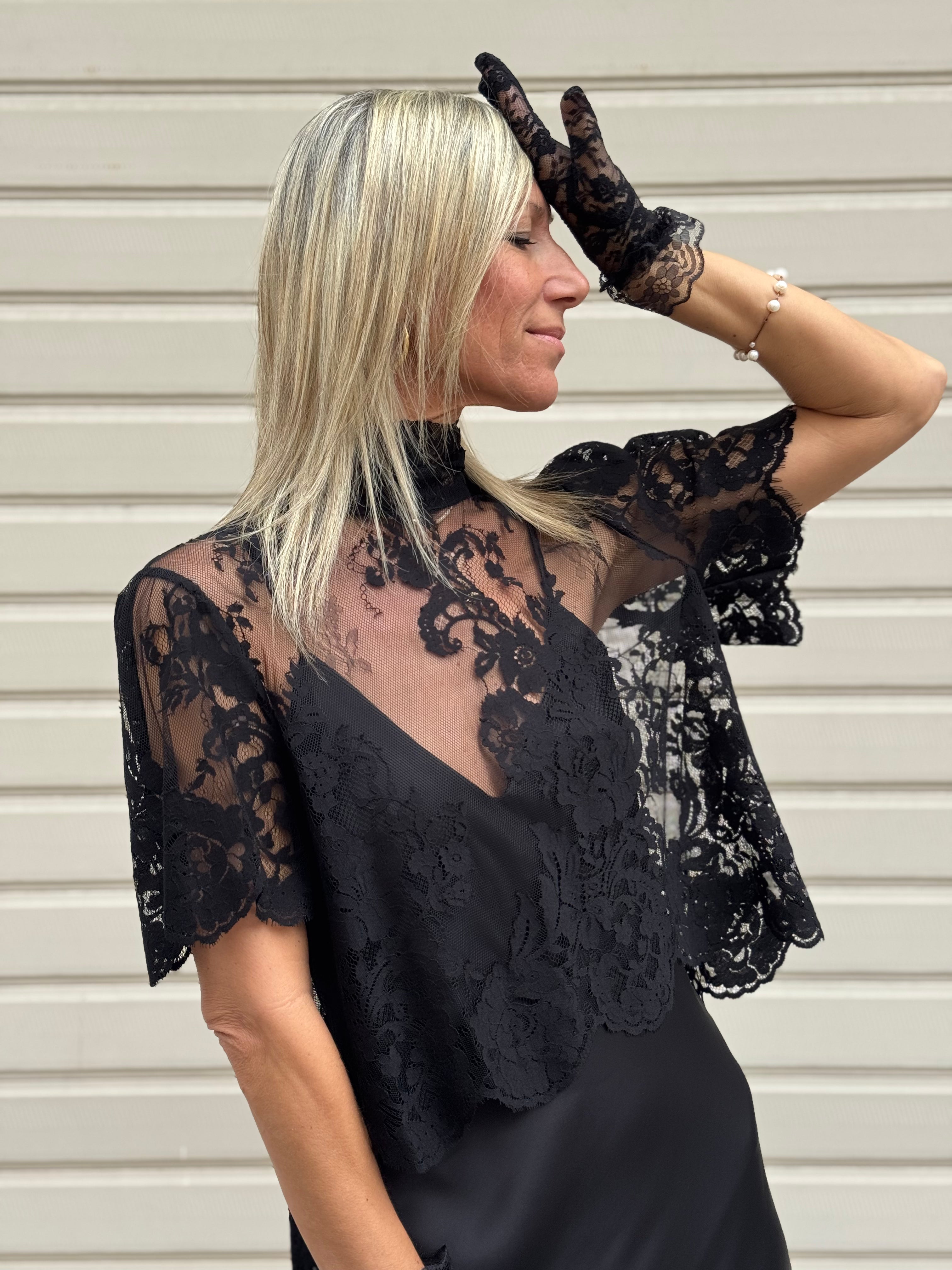 Abito con blusa pizzo