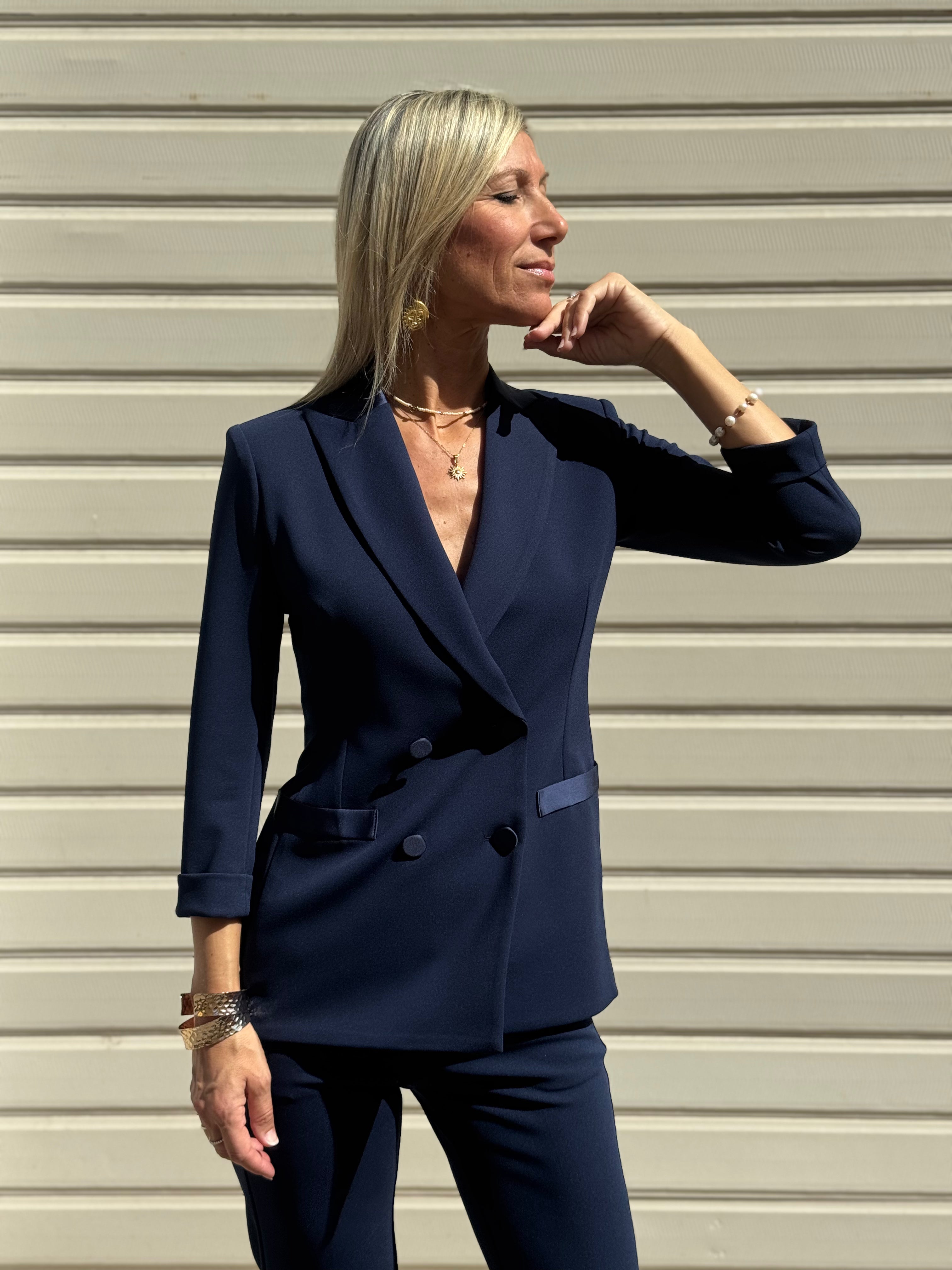 Nuovo tailleur imperial