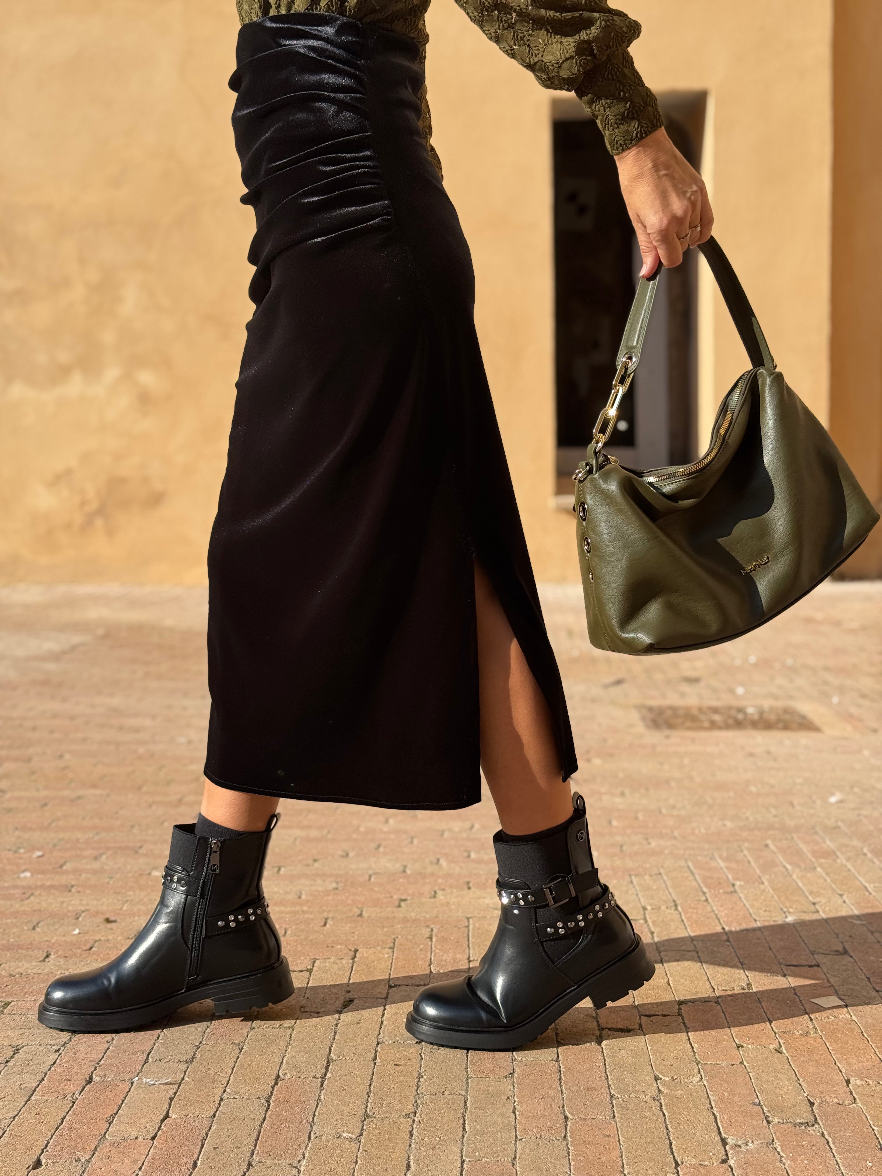 Gonna velluto spacco