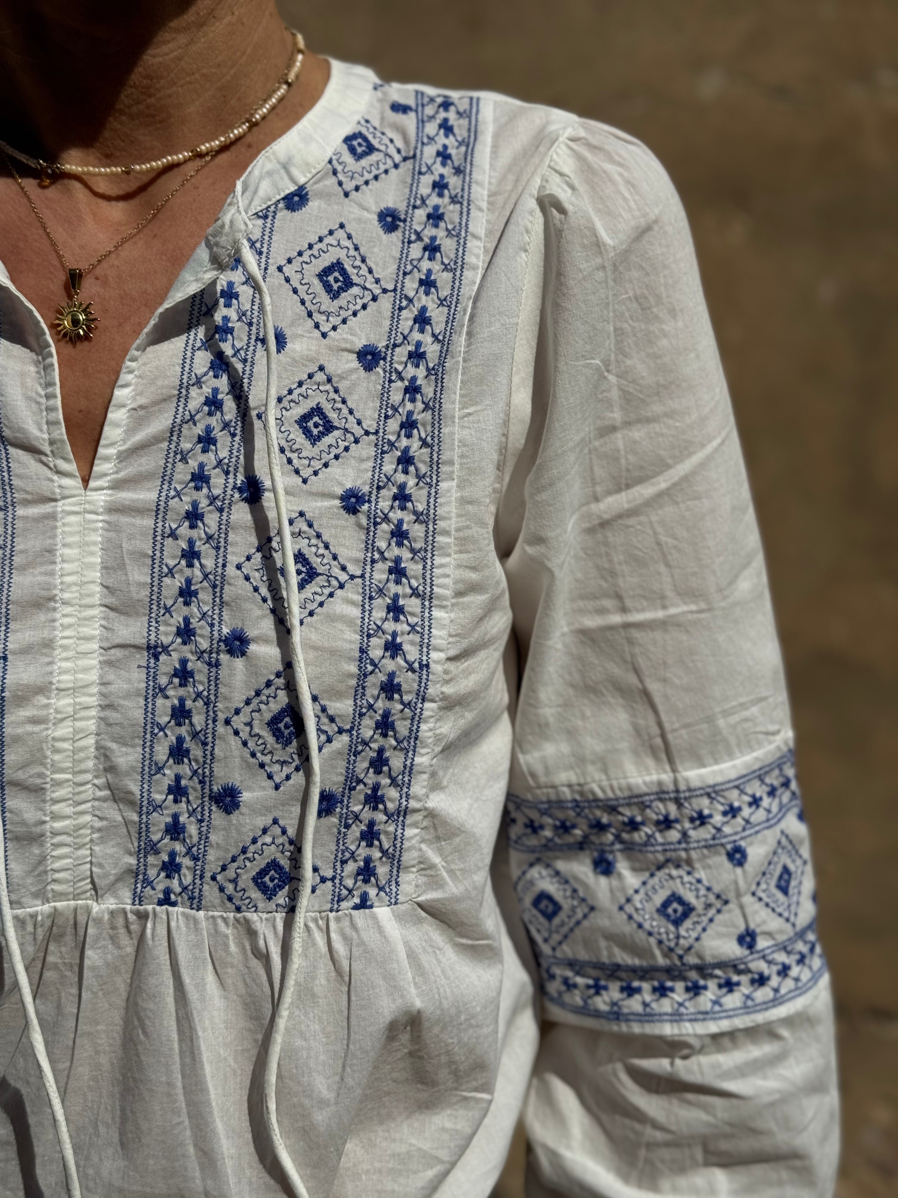 Blusa Broderie