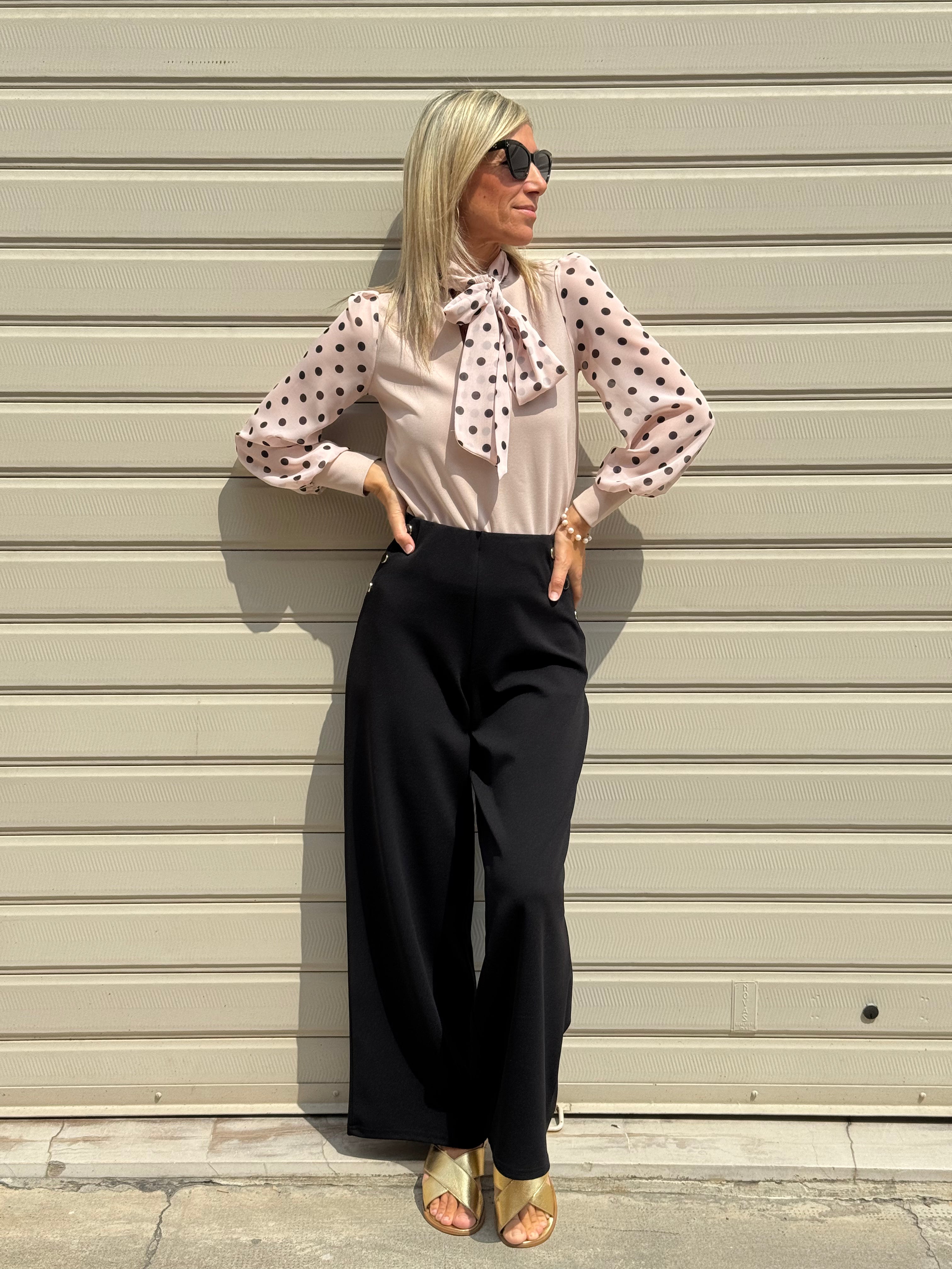 Blusa fiocco pois