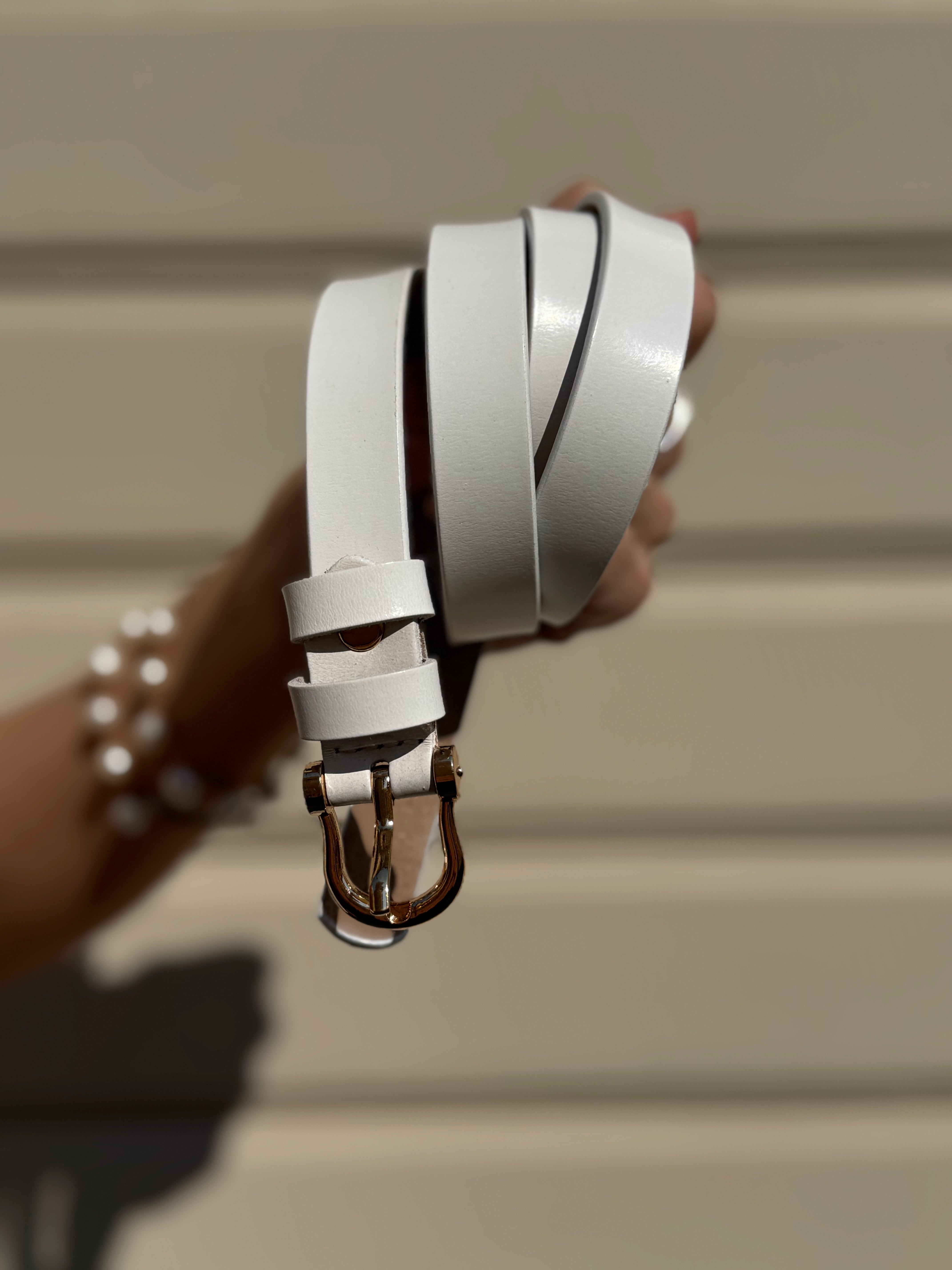 Cintura liscia adora