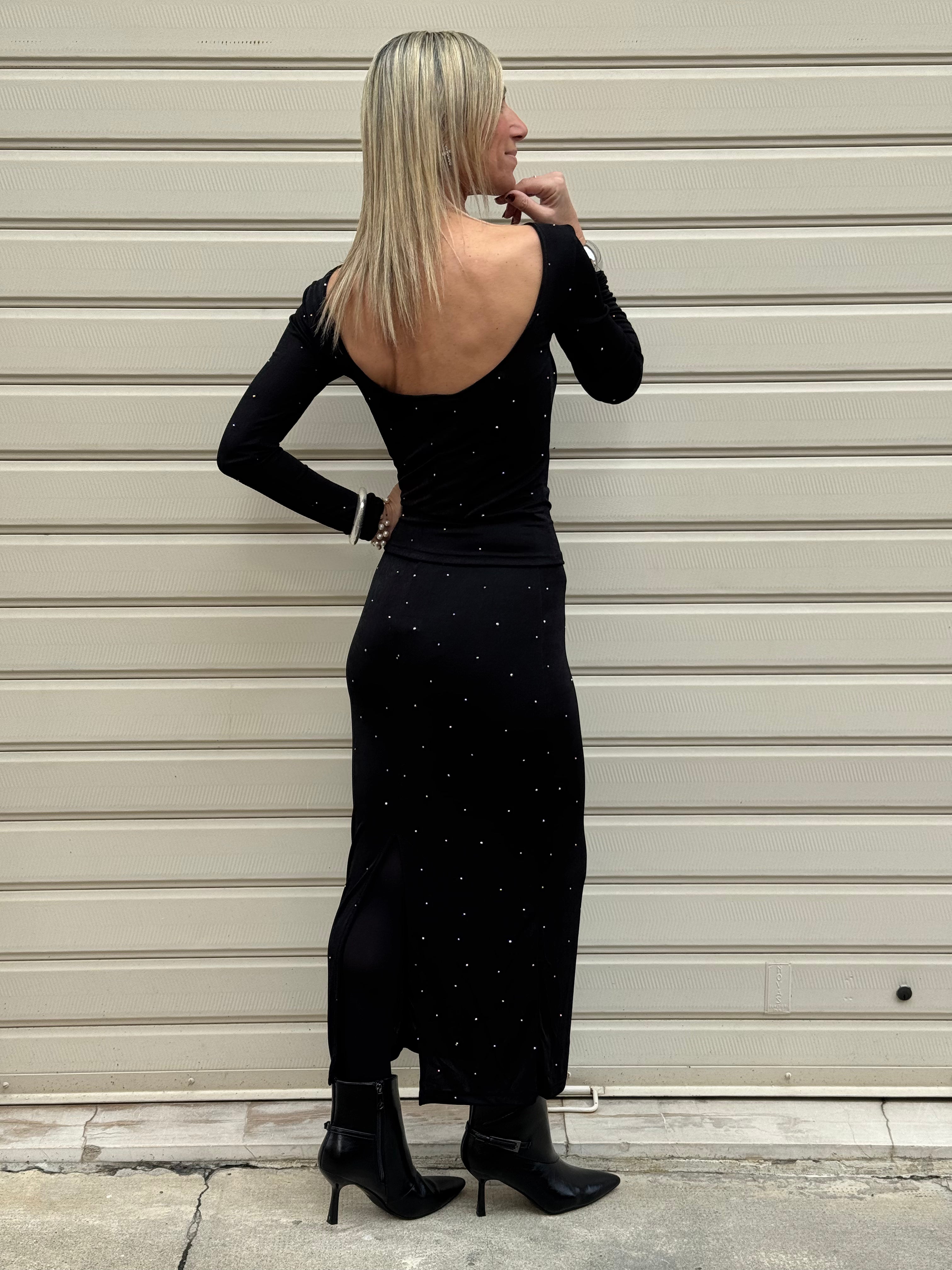 Maglia scollo schiena strass