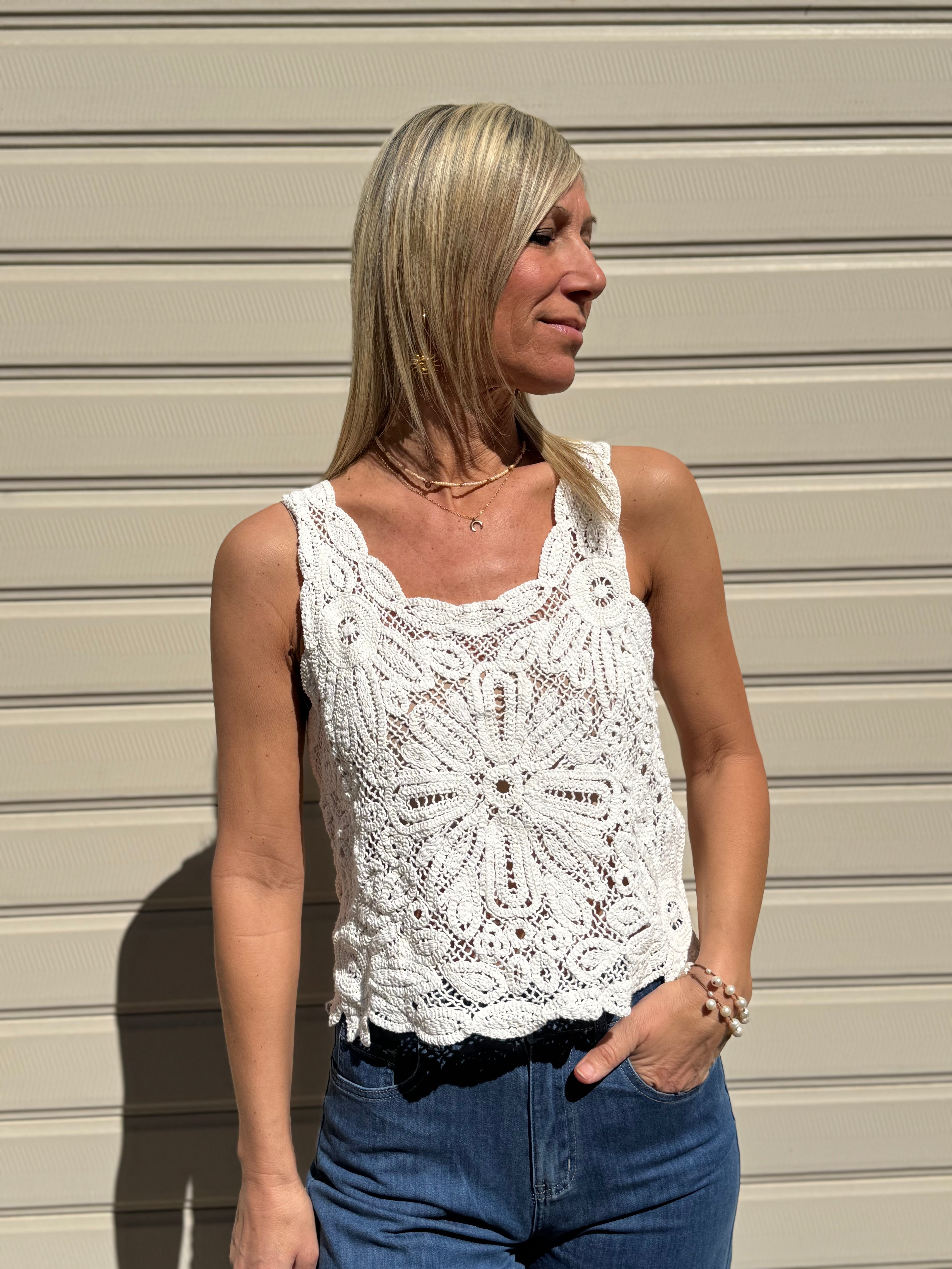Top macramè adora