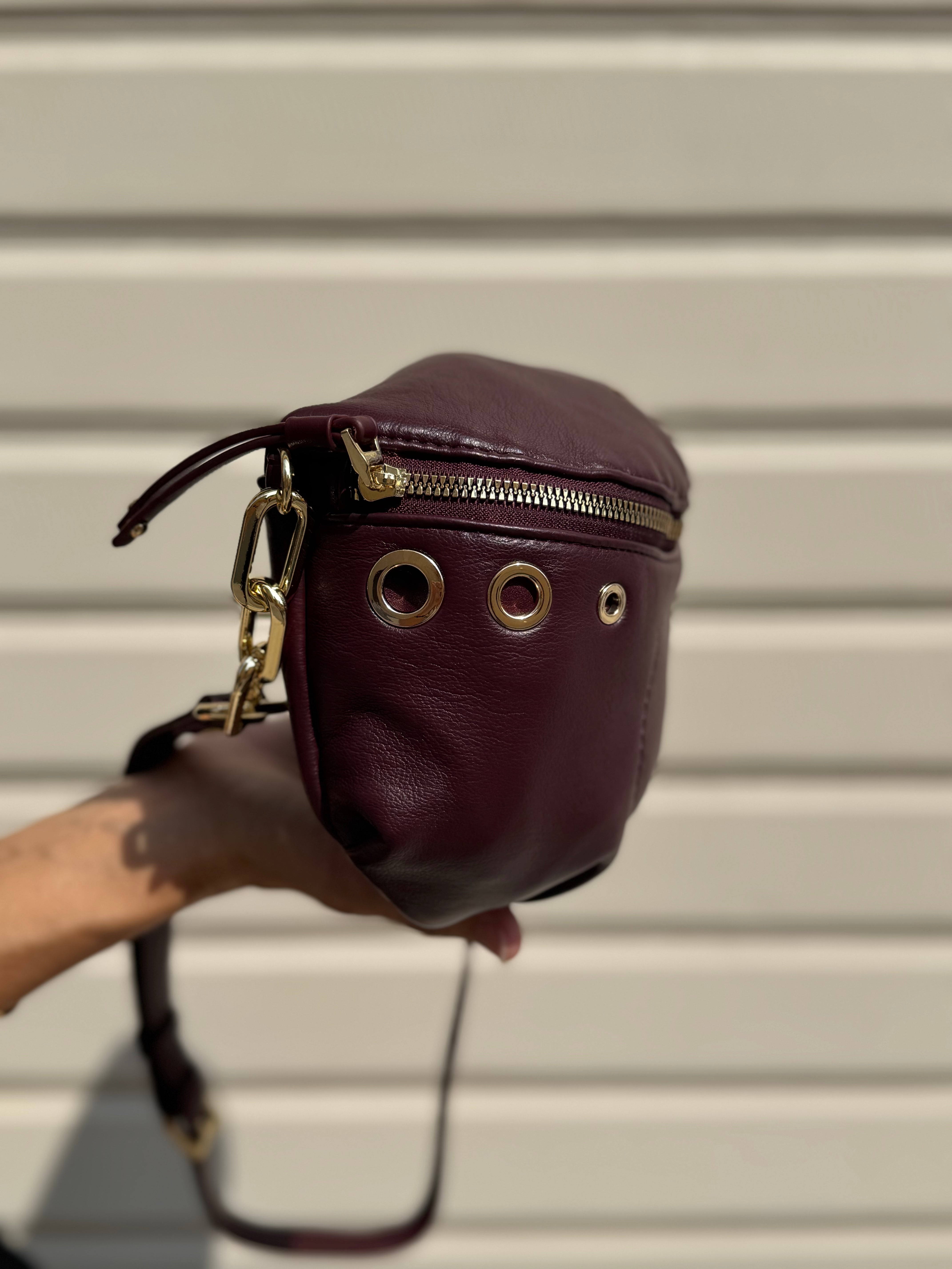 Borsa marsupio con occhielli