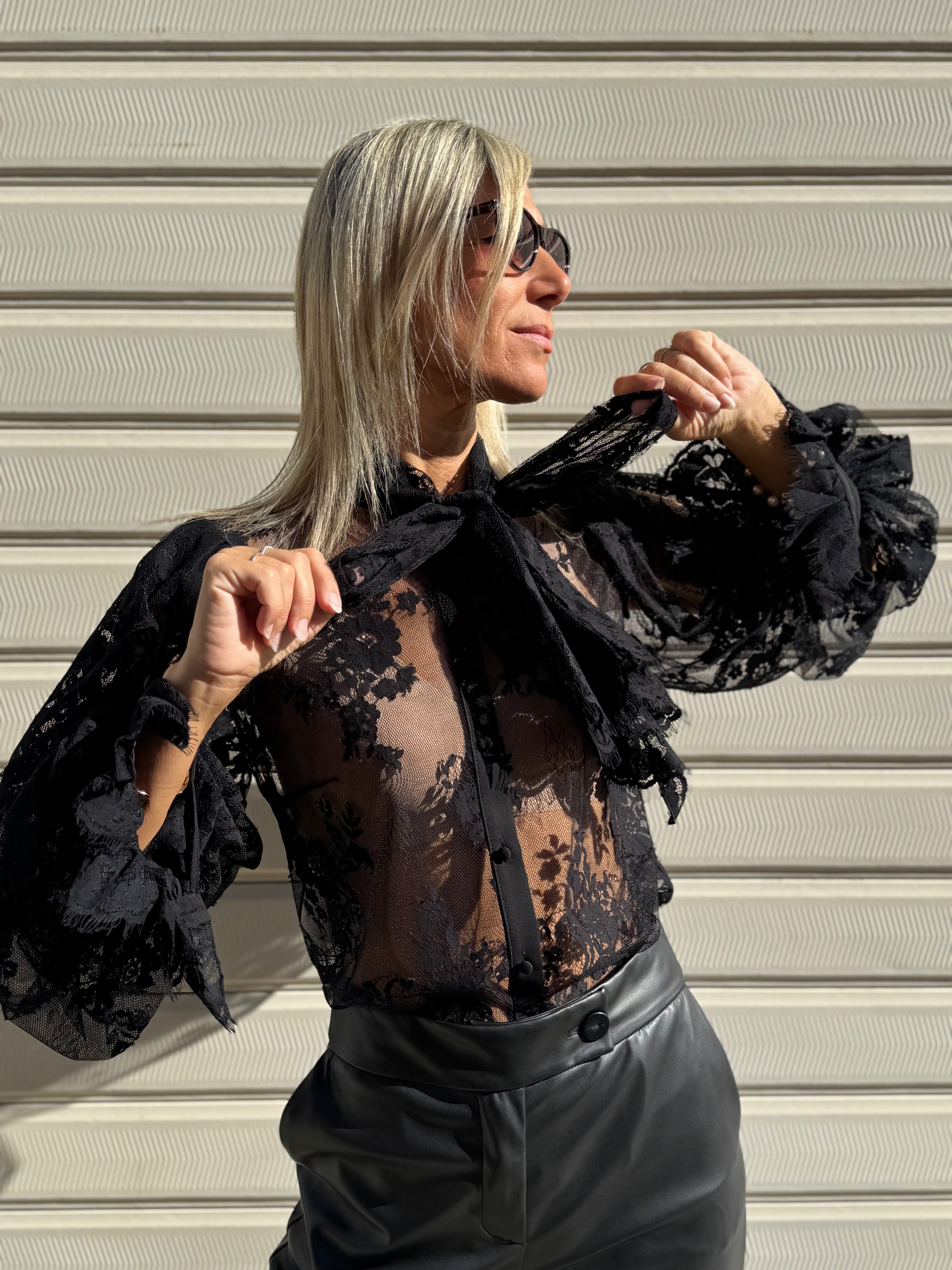 Camicia pizzo fiocco