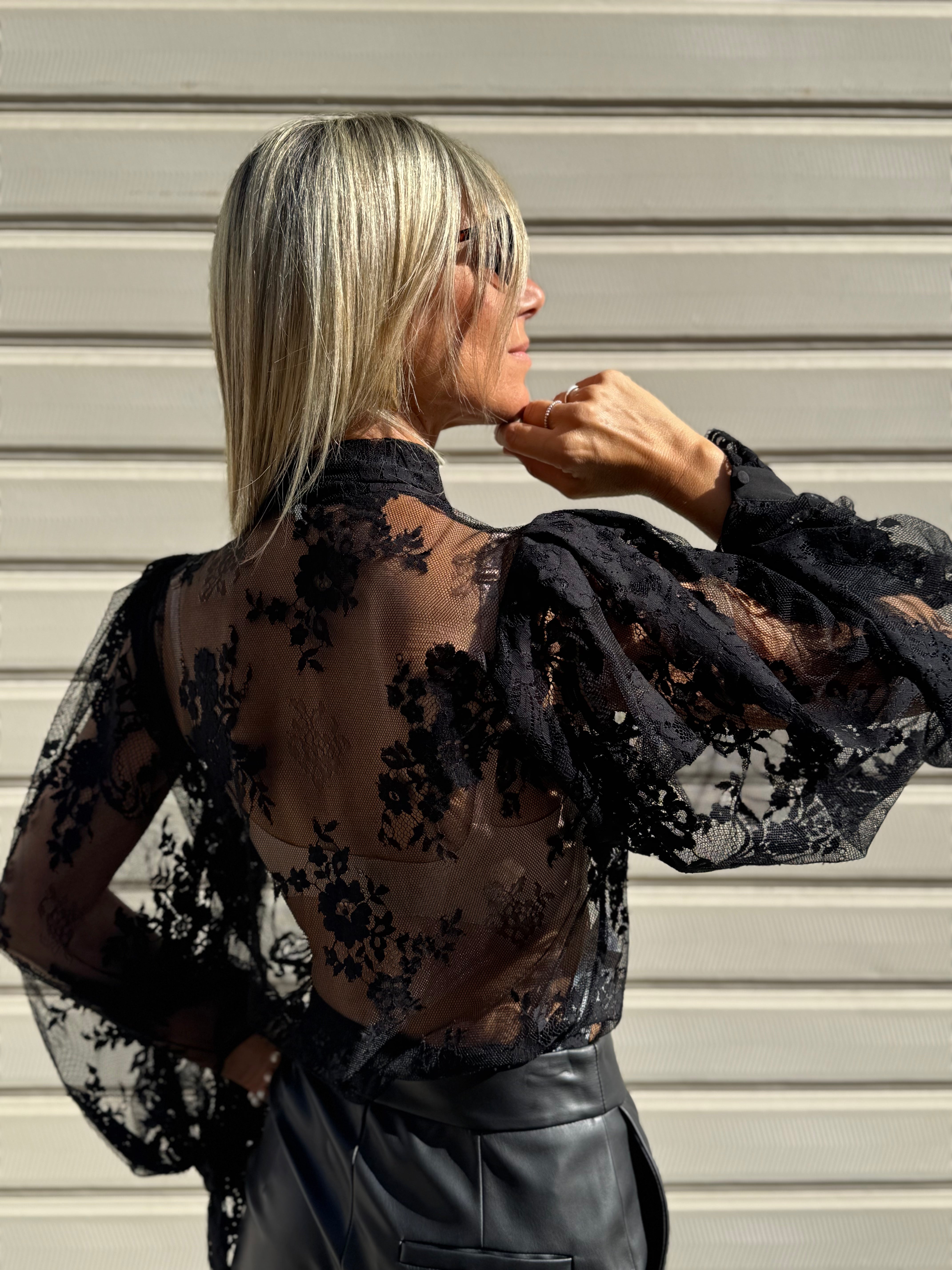 Camicia pizzo fiocco