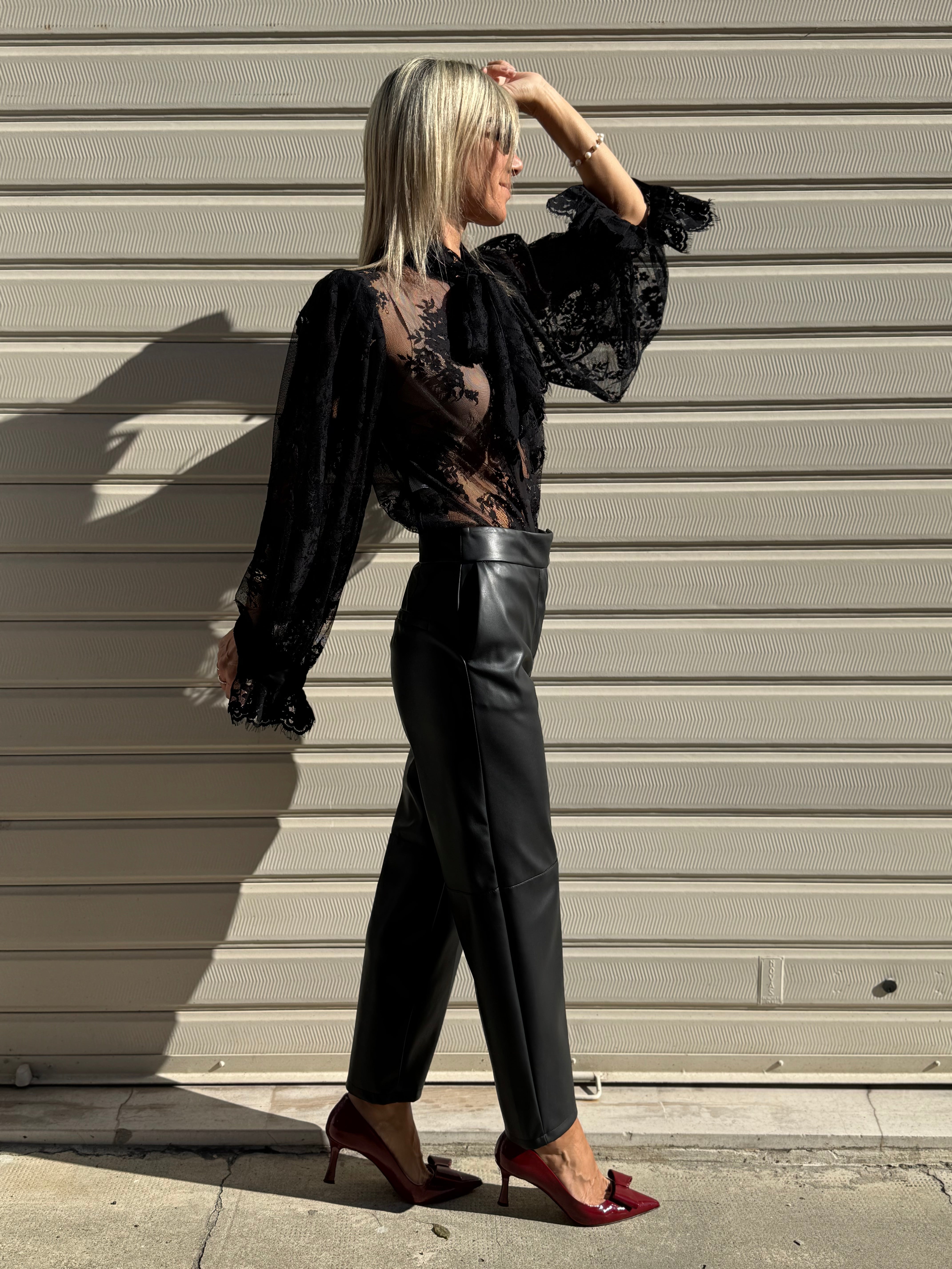 Camicia pizzo fiocco