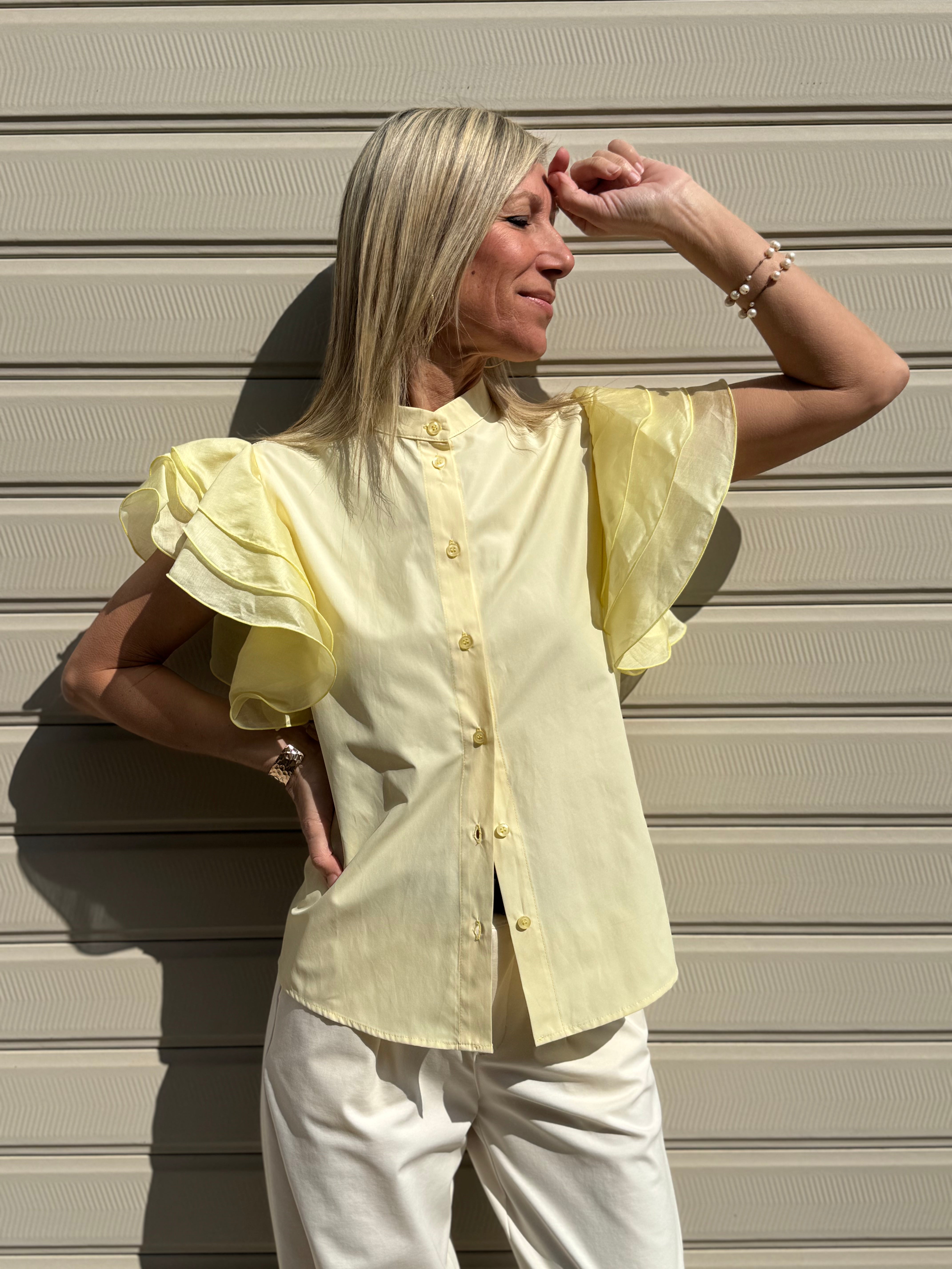 Camicia con maniche volant mimì