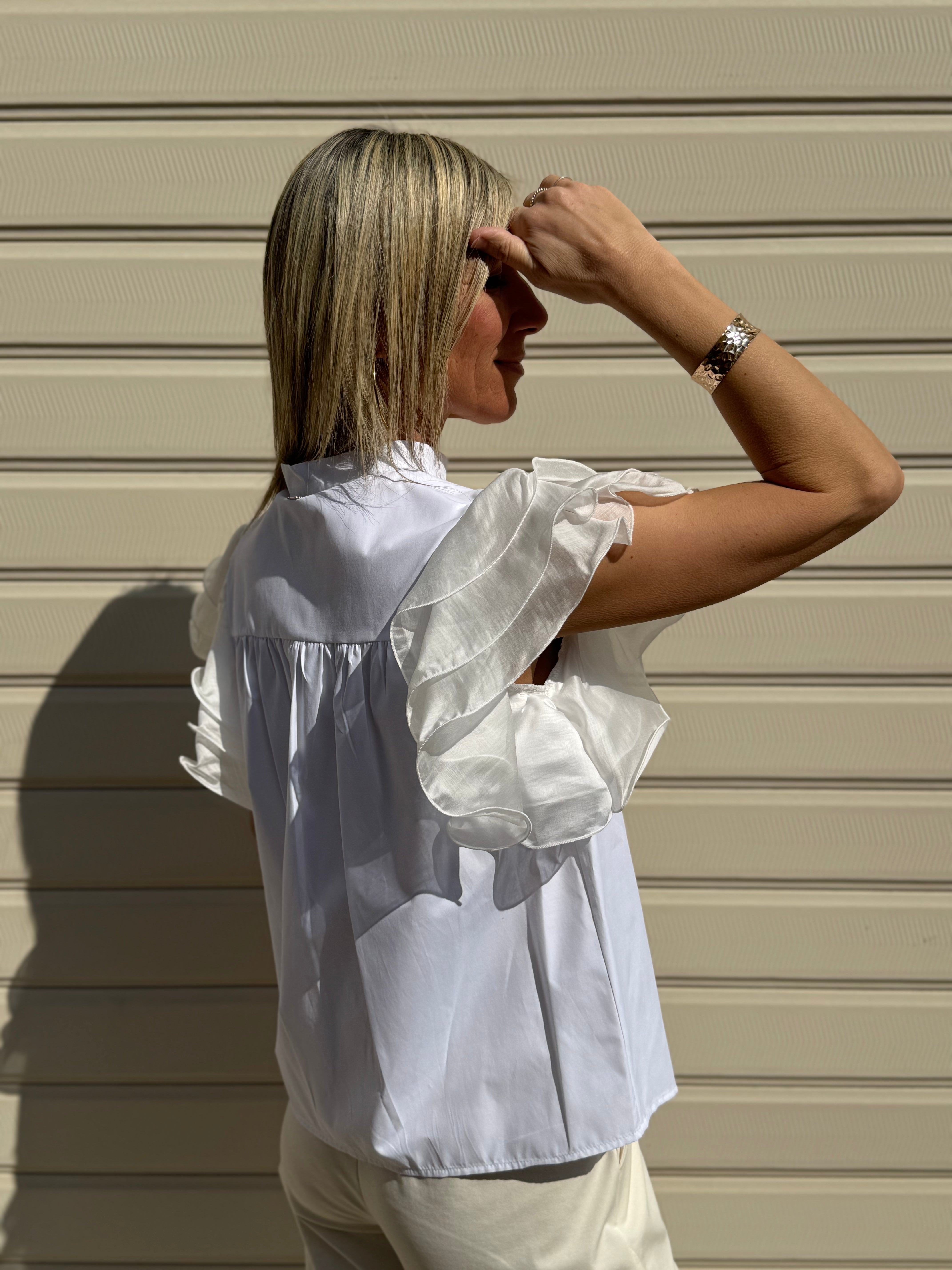 Camicia con maniche volant mimì