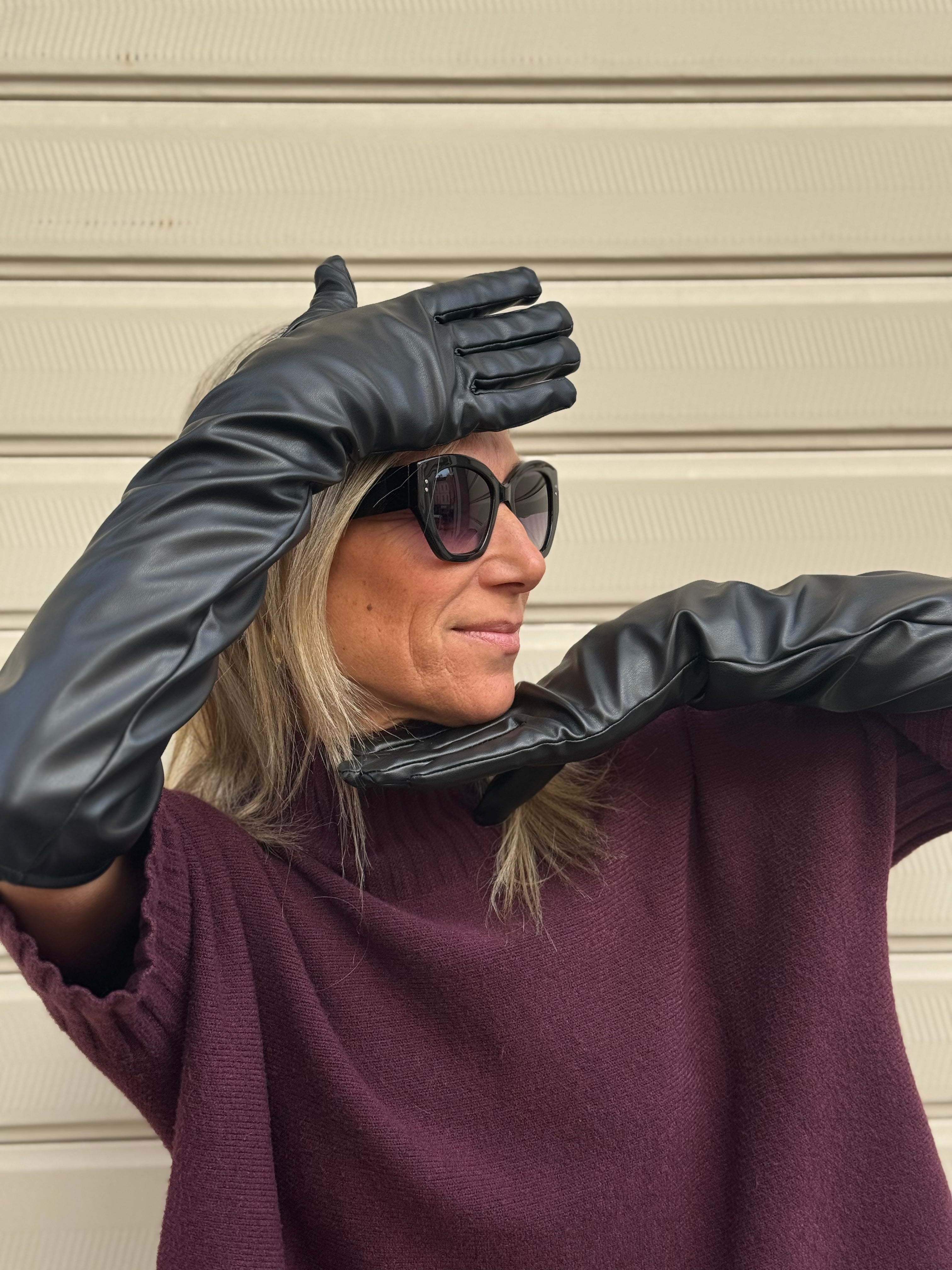 Guanto lungo ecopelle