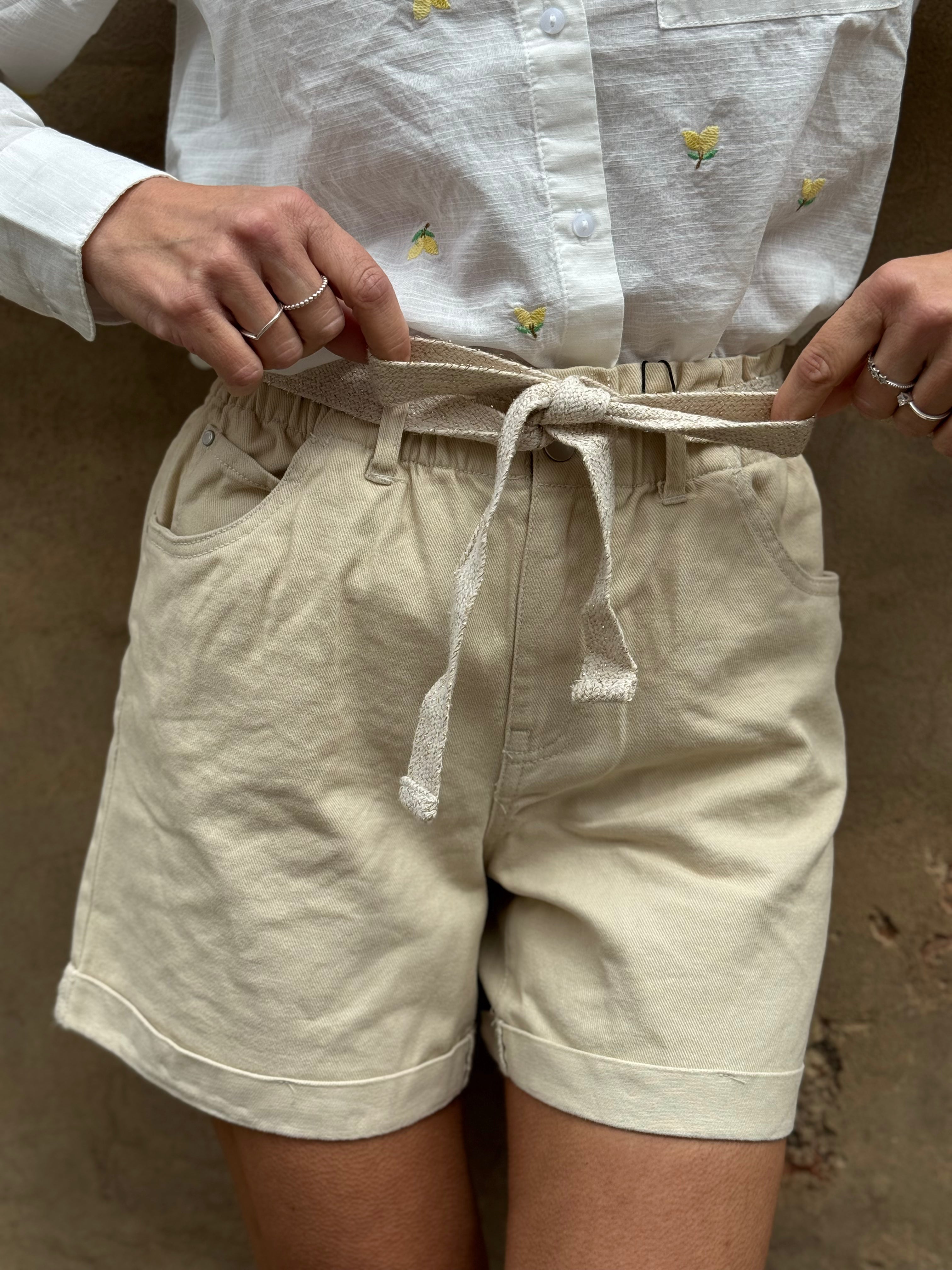 Shorts Cinturina