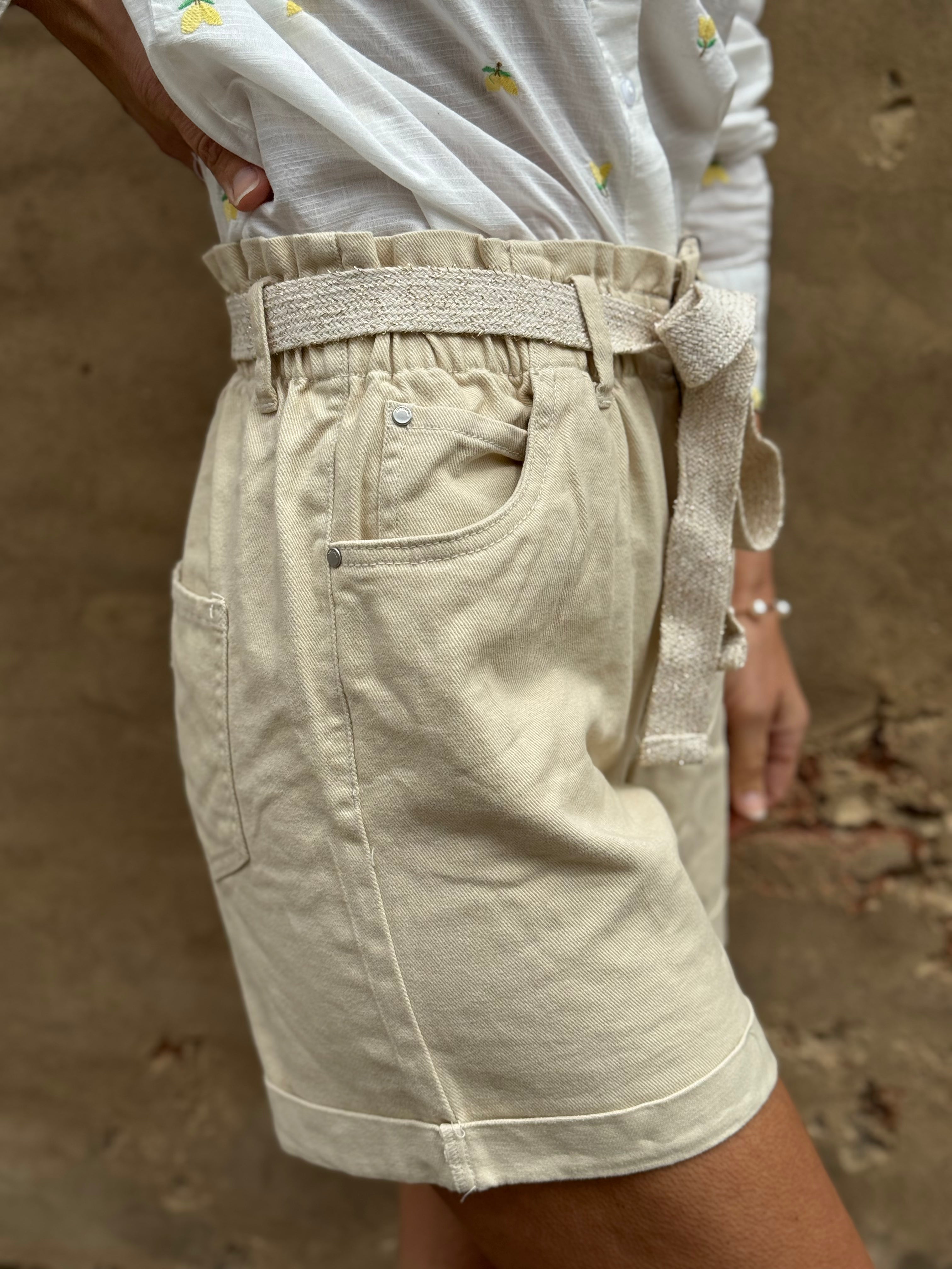 Shorts Cinturina