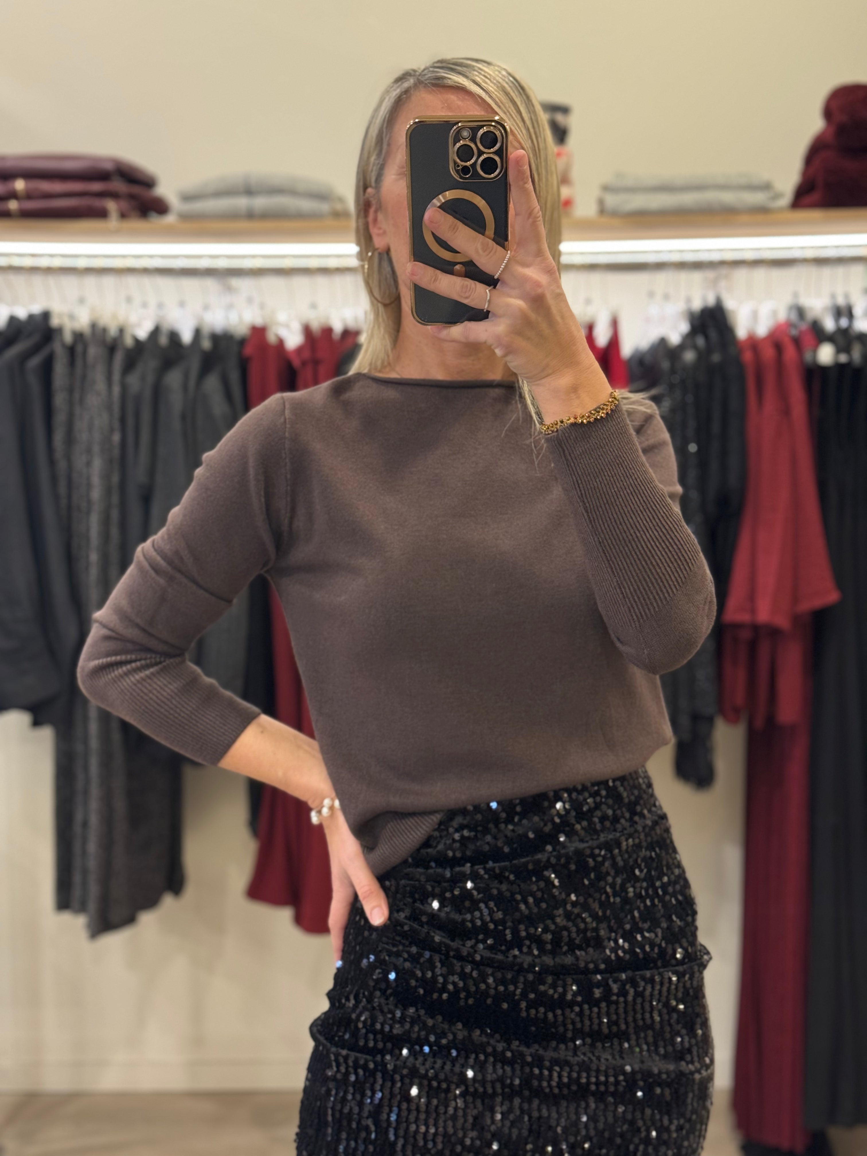 Maglia paricollo adora