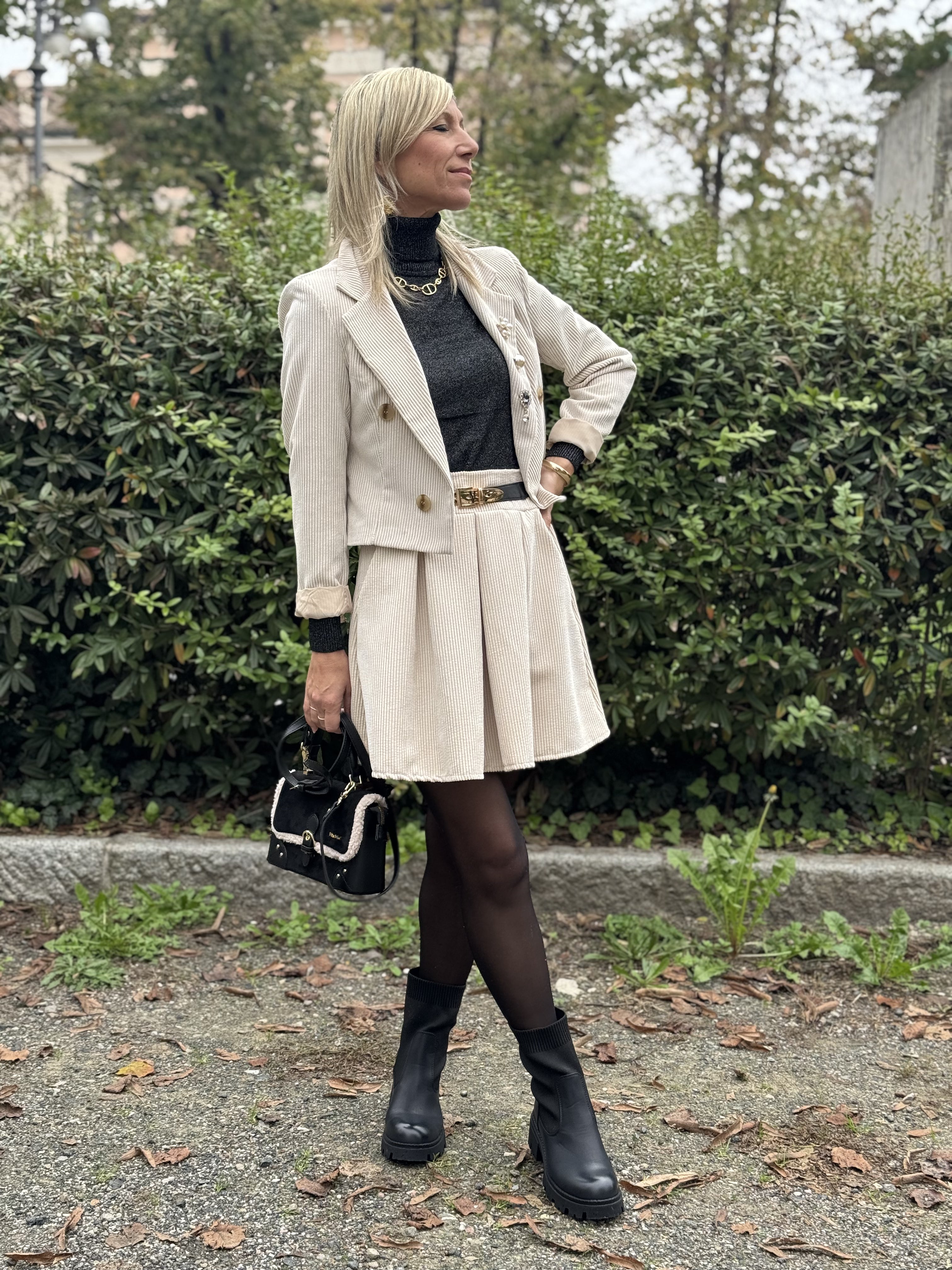 Outfit Velluto Panna · Blazer+Gonna+Dolcevita