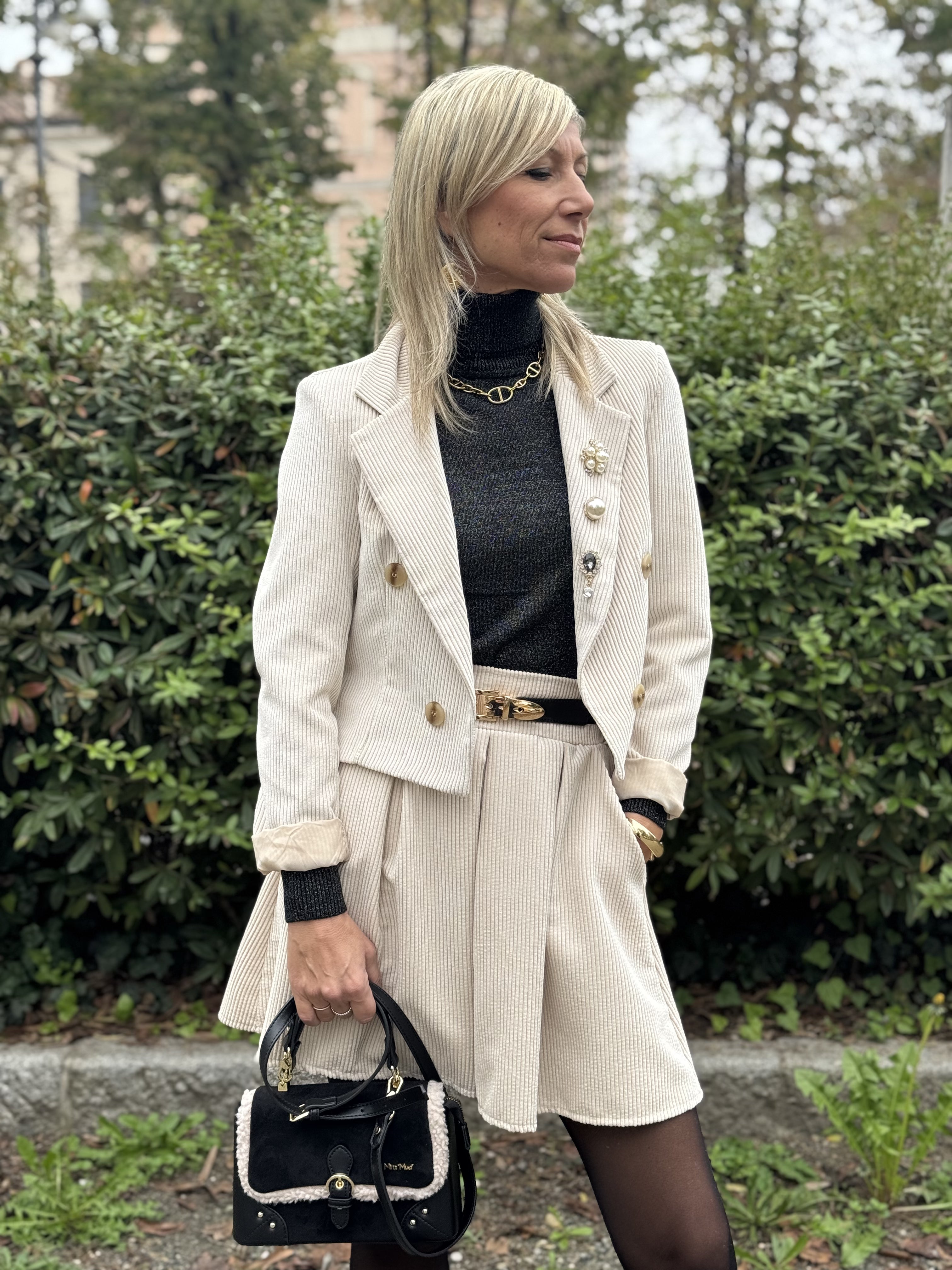 Outfit Velluto Panna · Blazer+Gonna+Dolcevita
