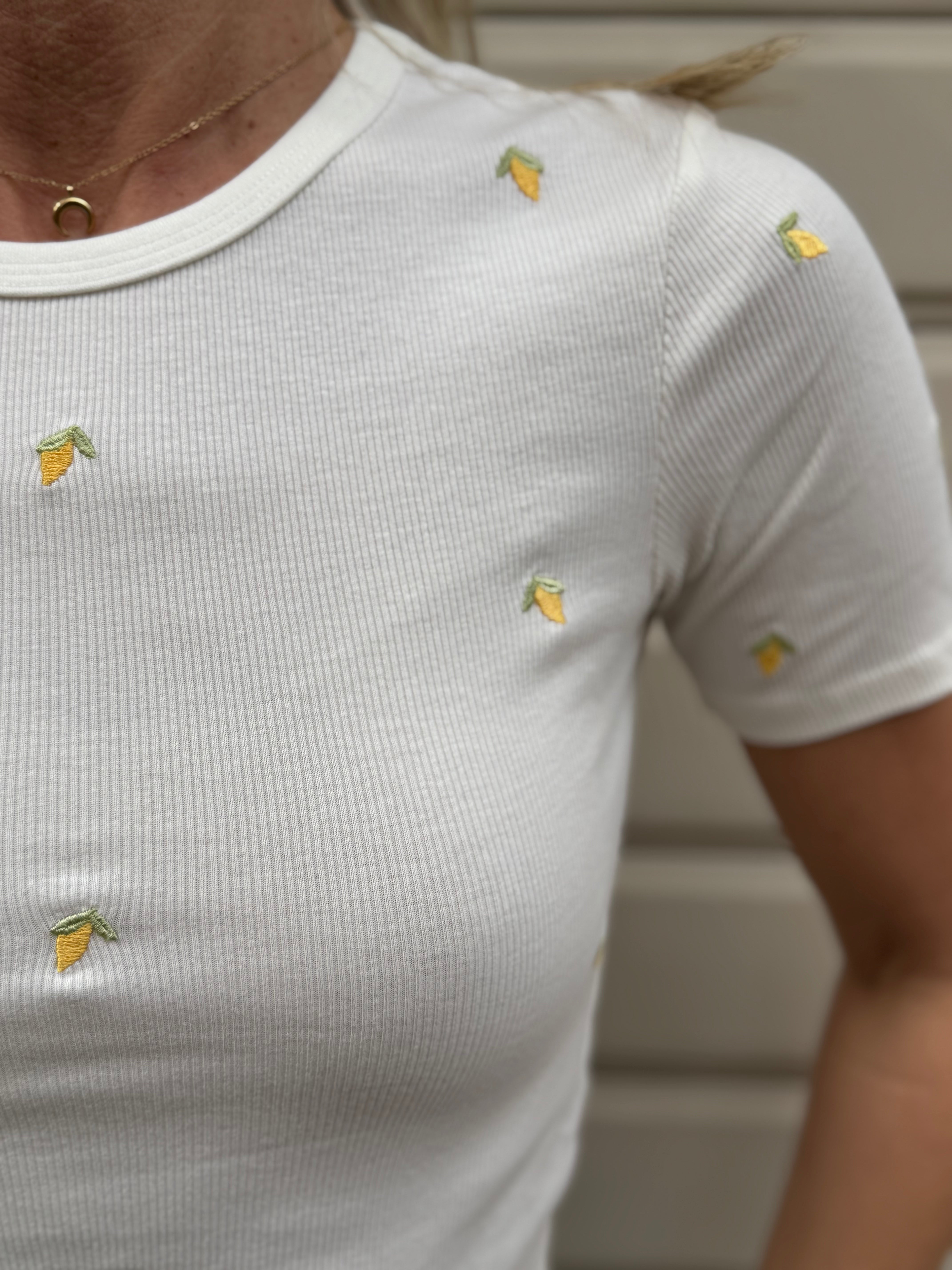 Tshirt lucky ricami jdy