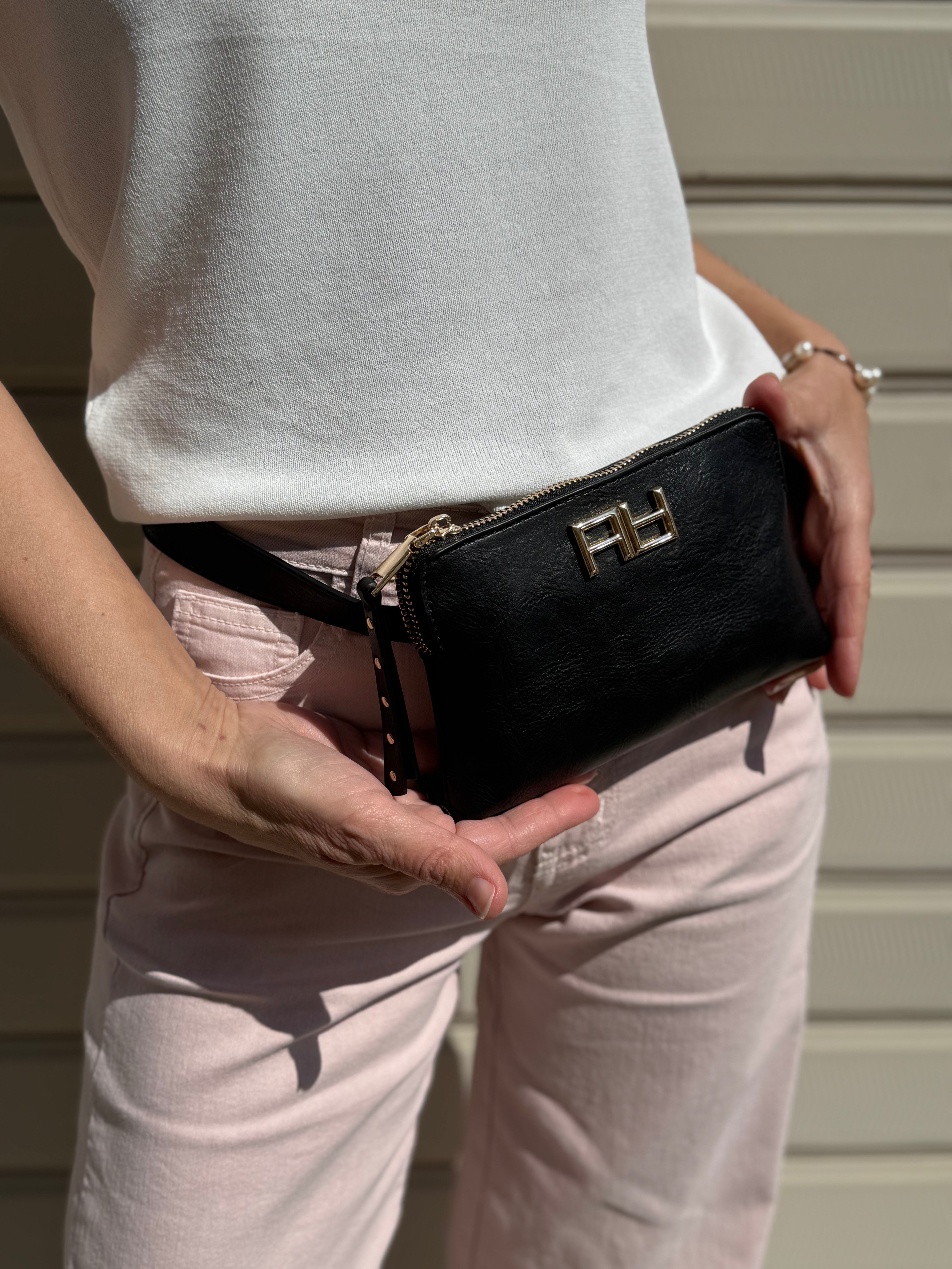 Pochette con cintura artigli