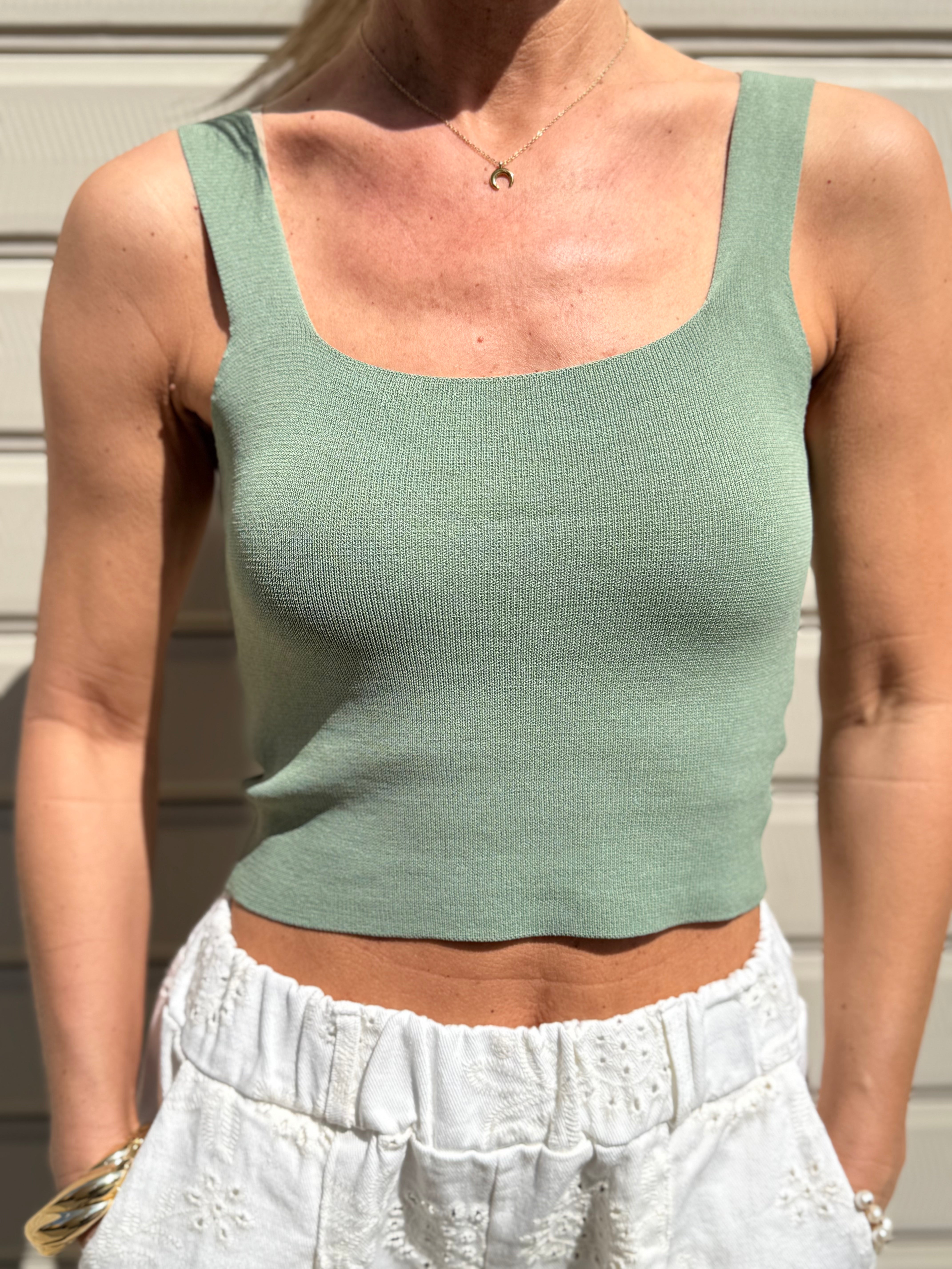 Top scollo quadrato