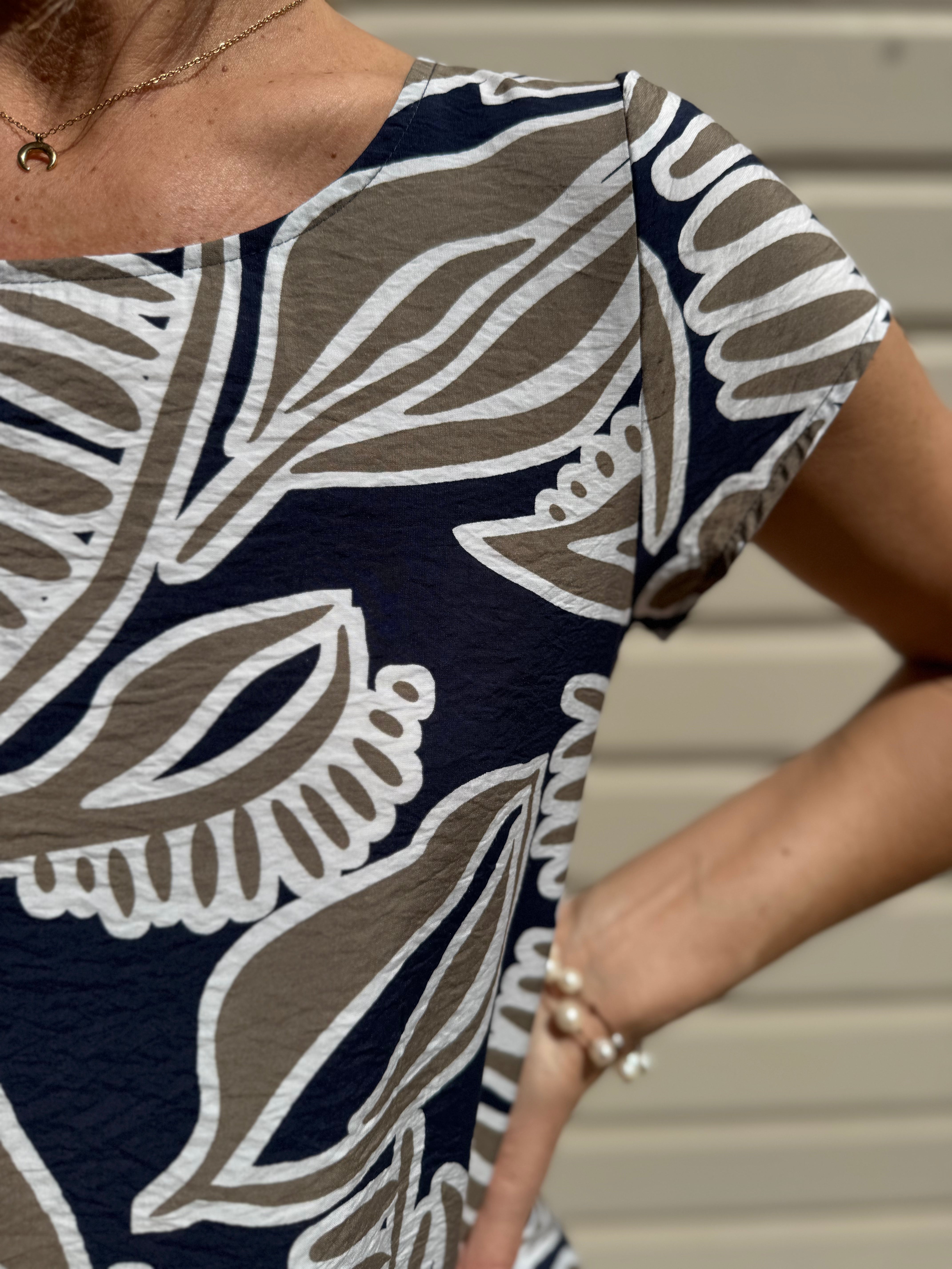 Blusa foglie stilizzate jdy