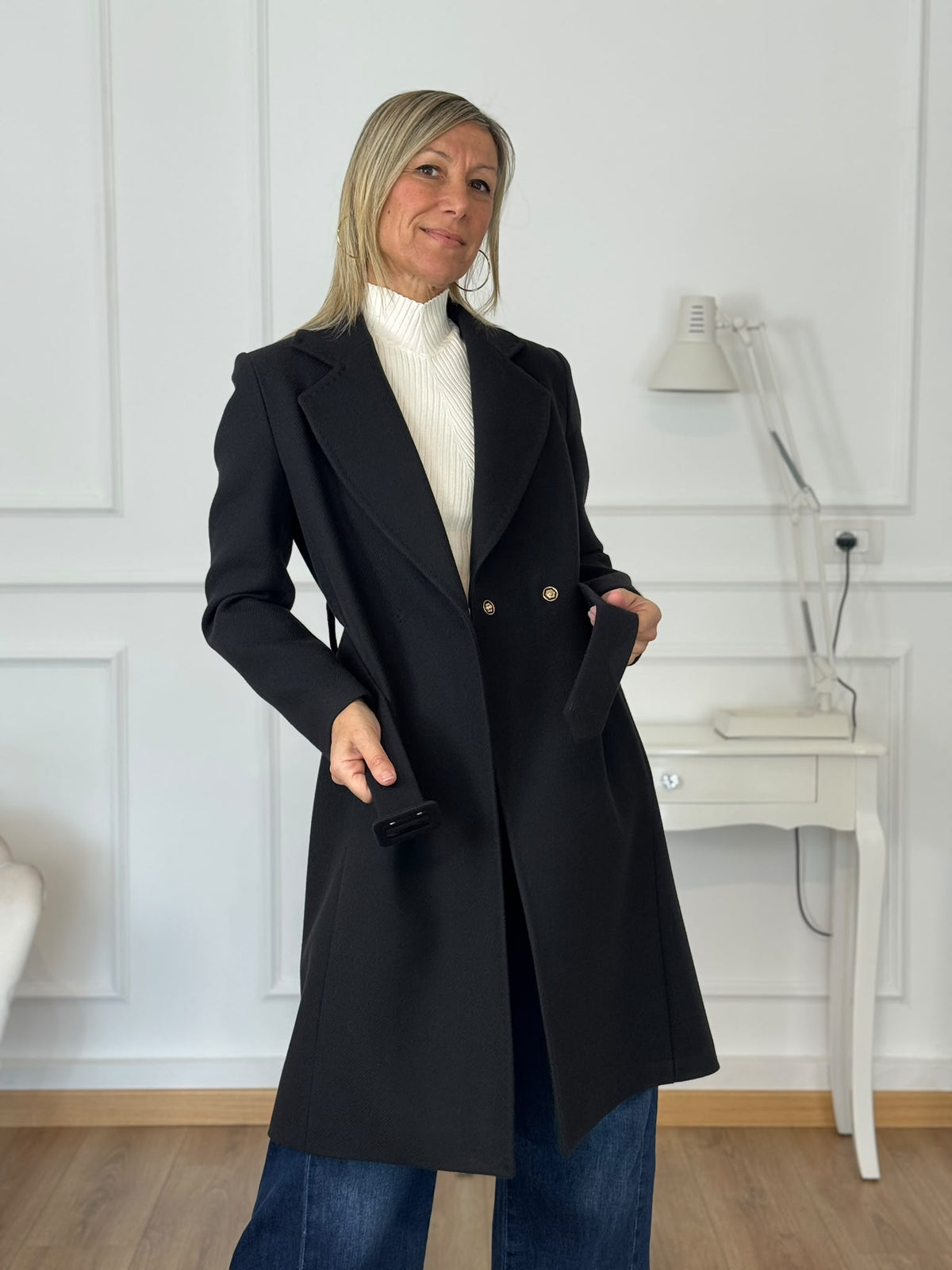 Cappotto con cintura artigli