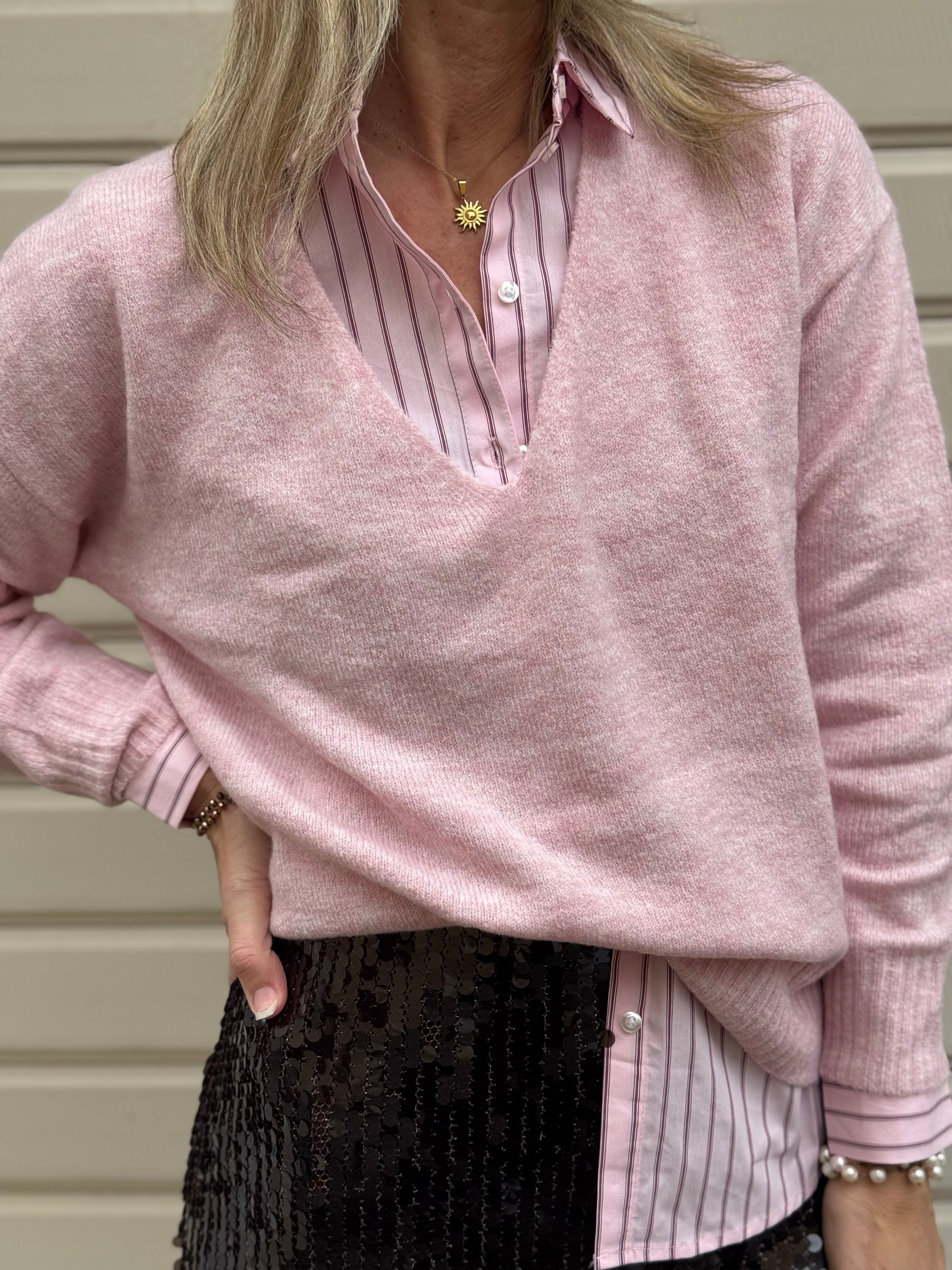 Maglia scollo v pastello 🖍️