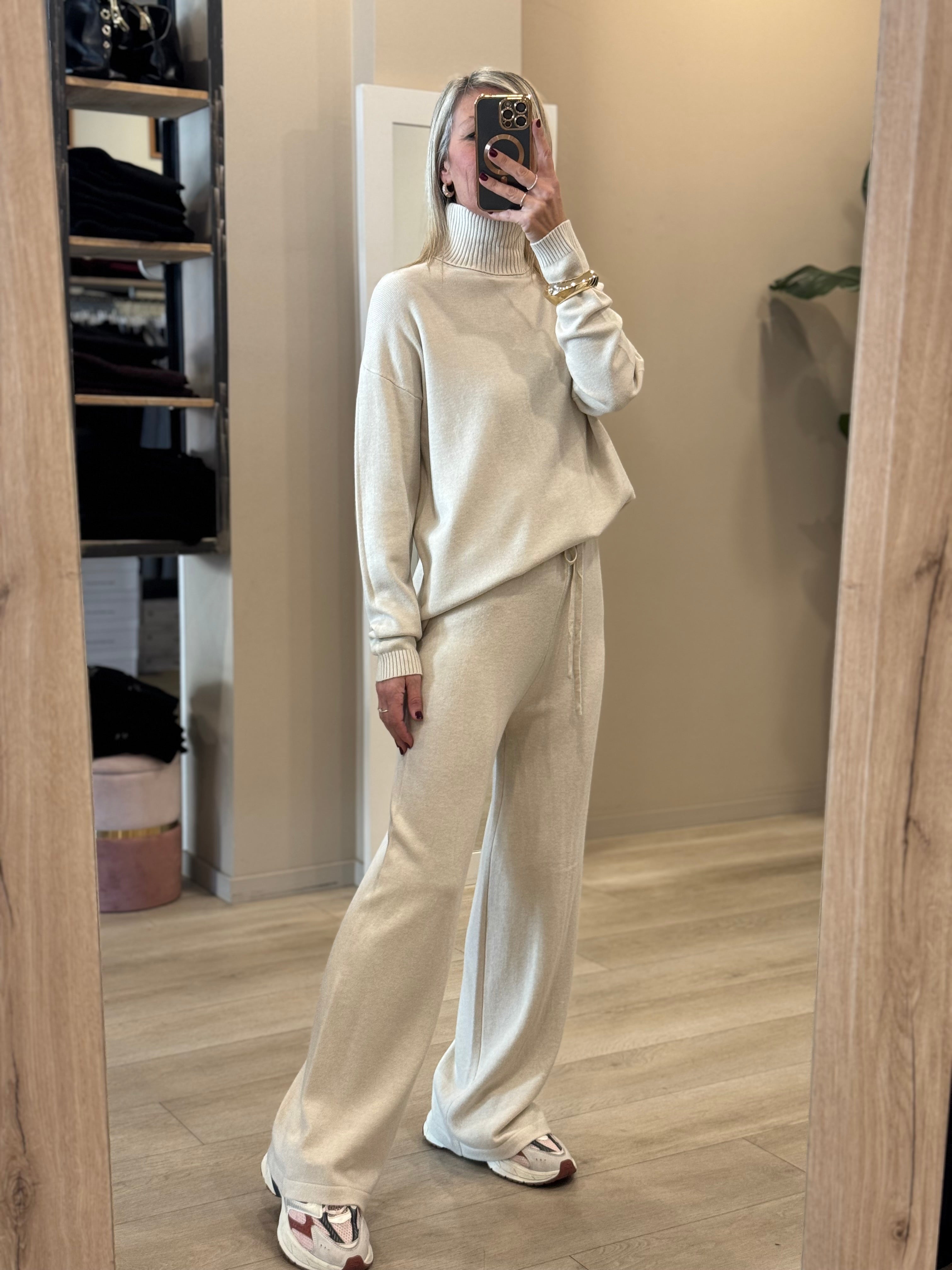 Coordinato in maglia dolcevita