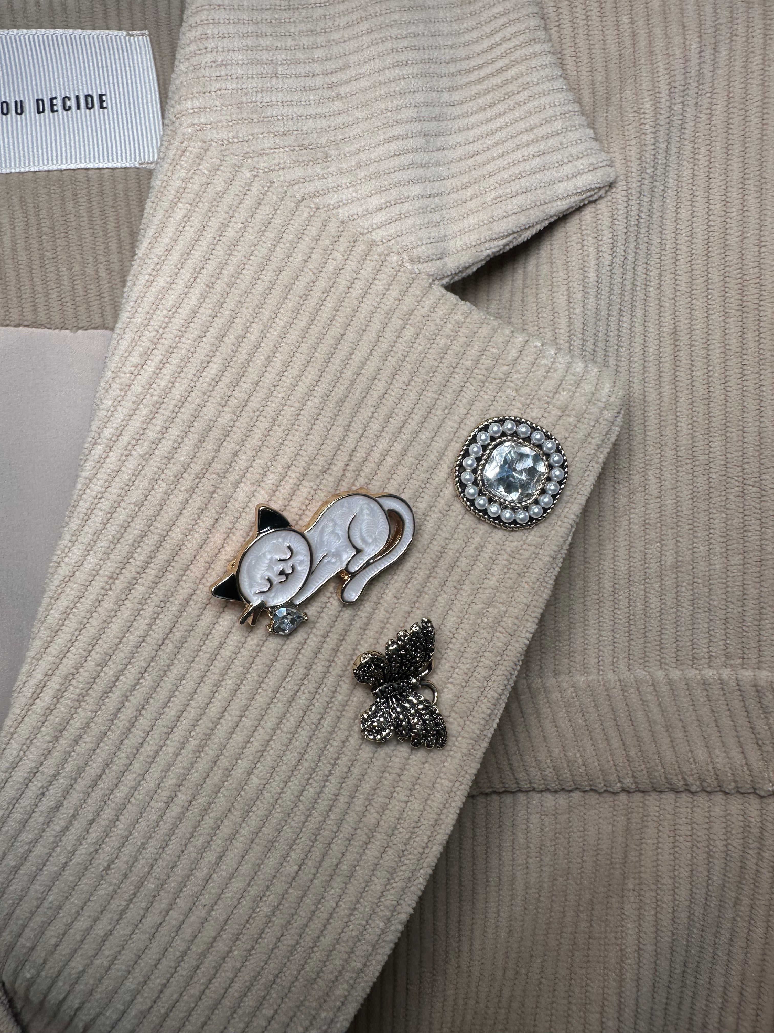 Set spille gatto bianco