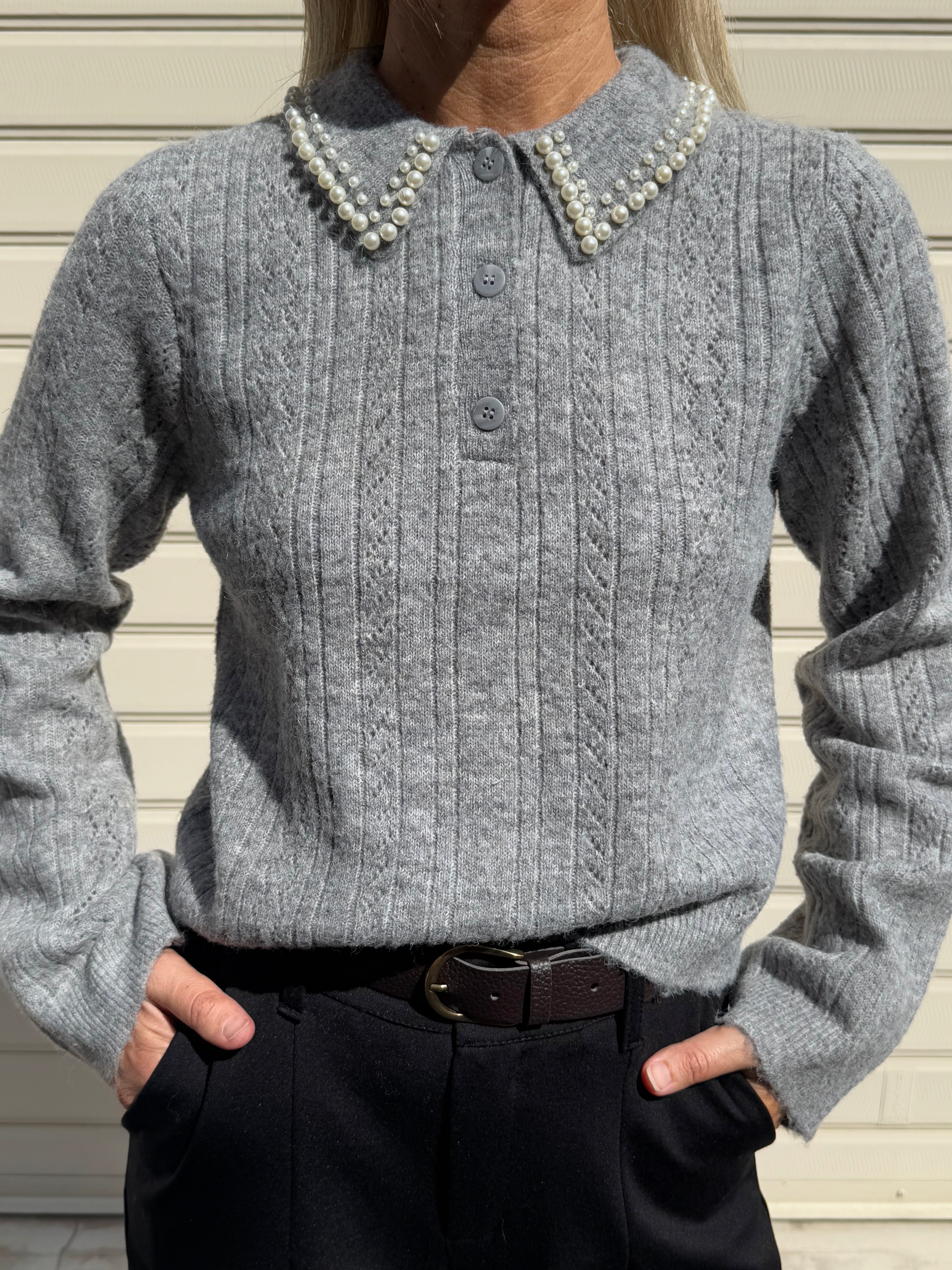Maglia colletto perle