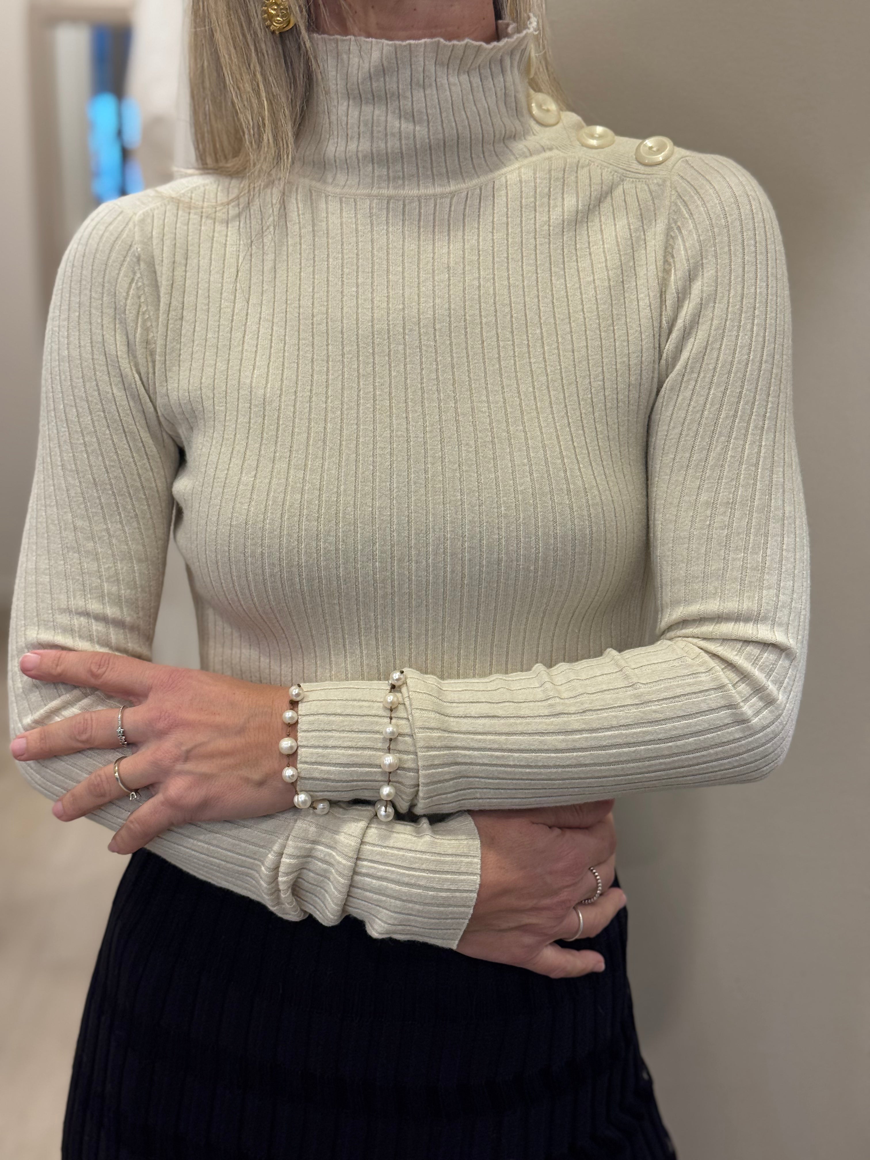 Lupetto bottoni cropped