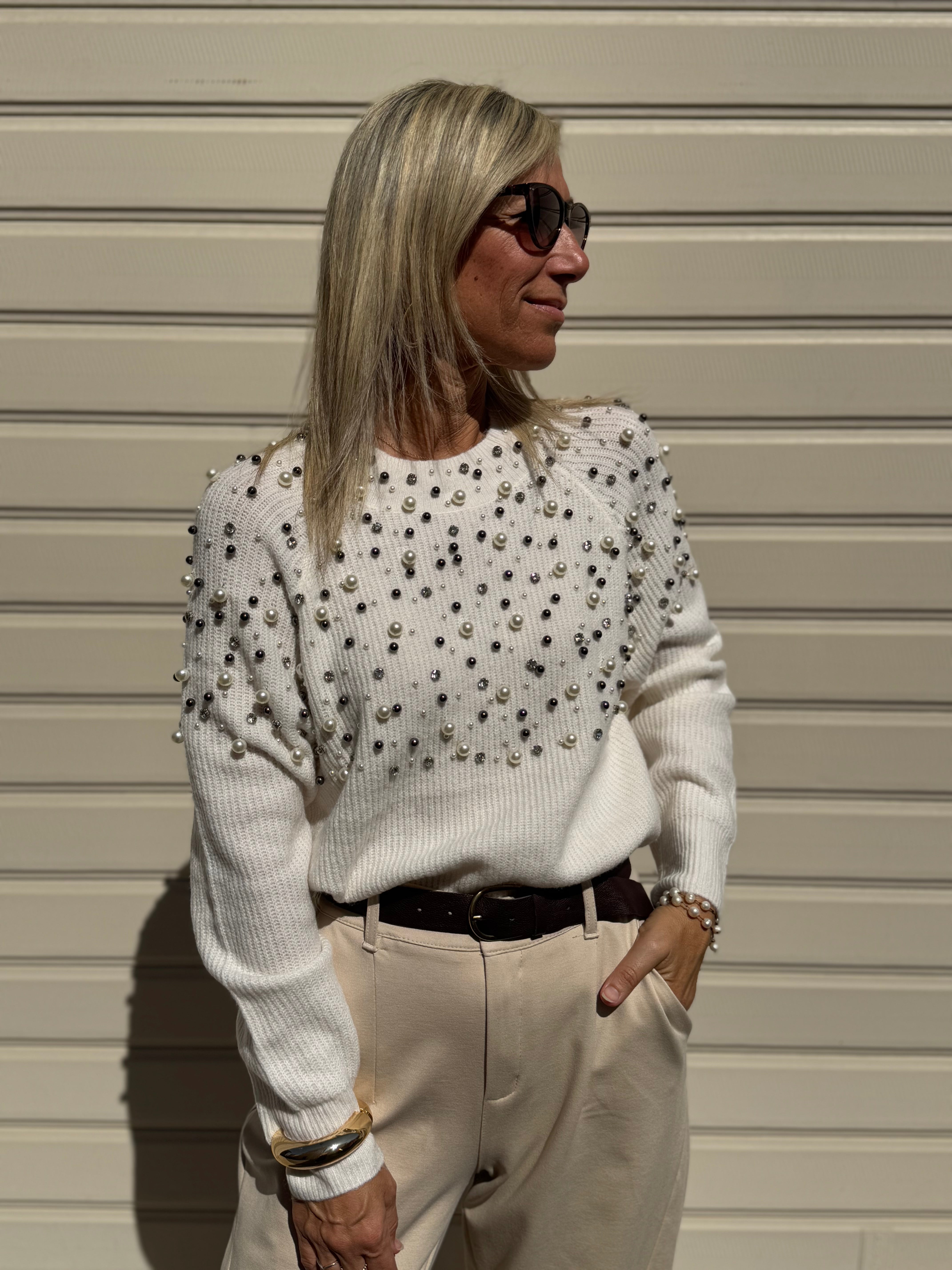 Maglia con perle artigli