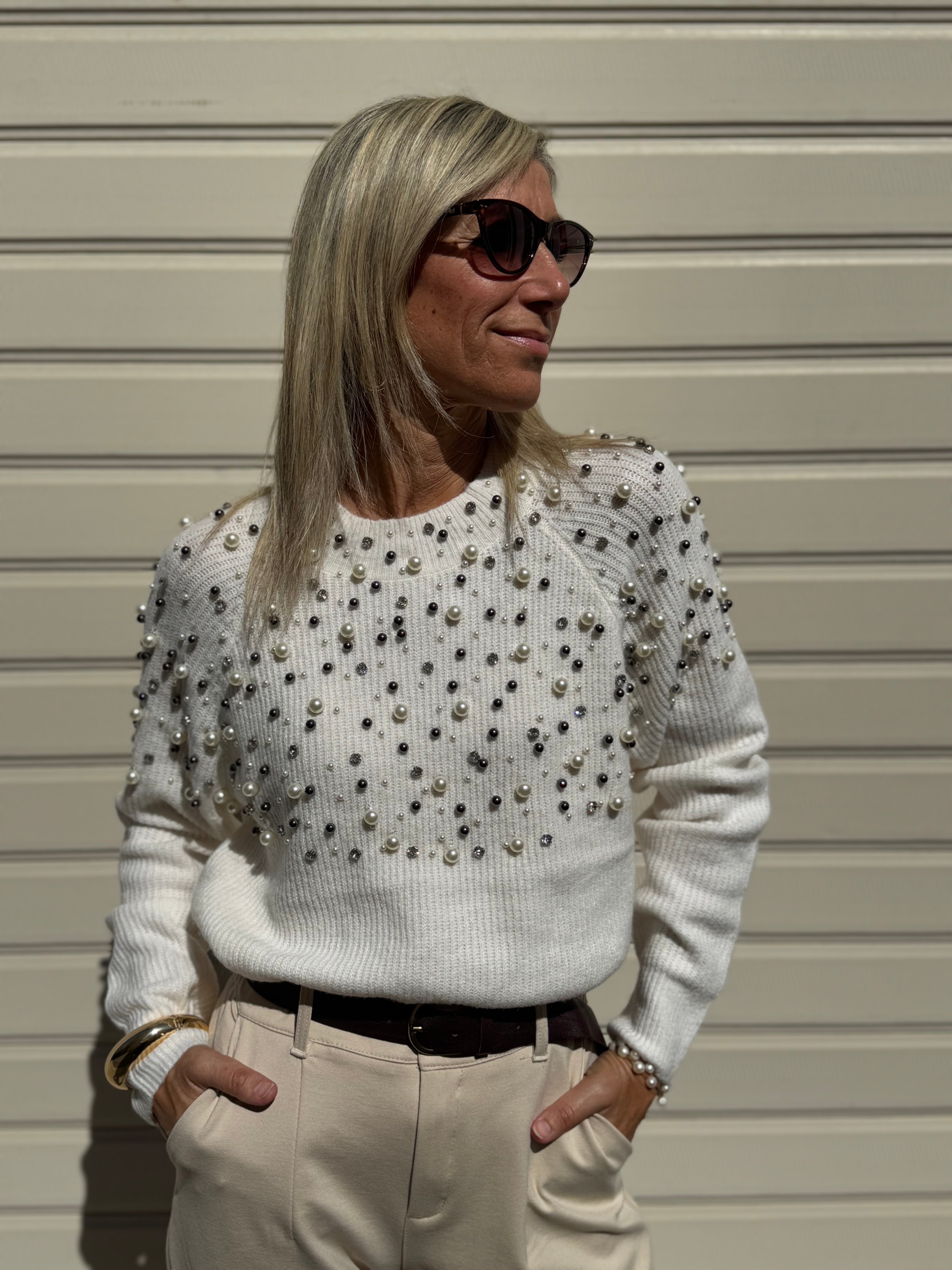 Maglia con perle artigli