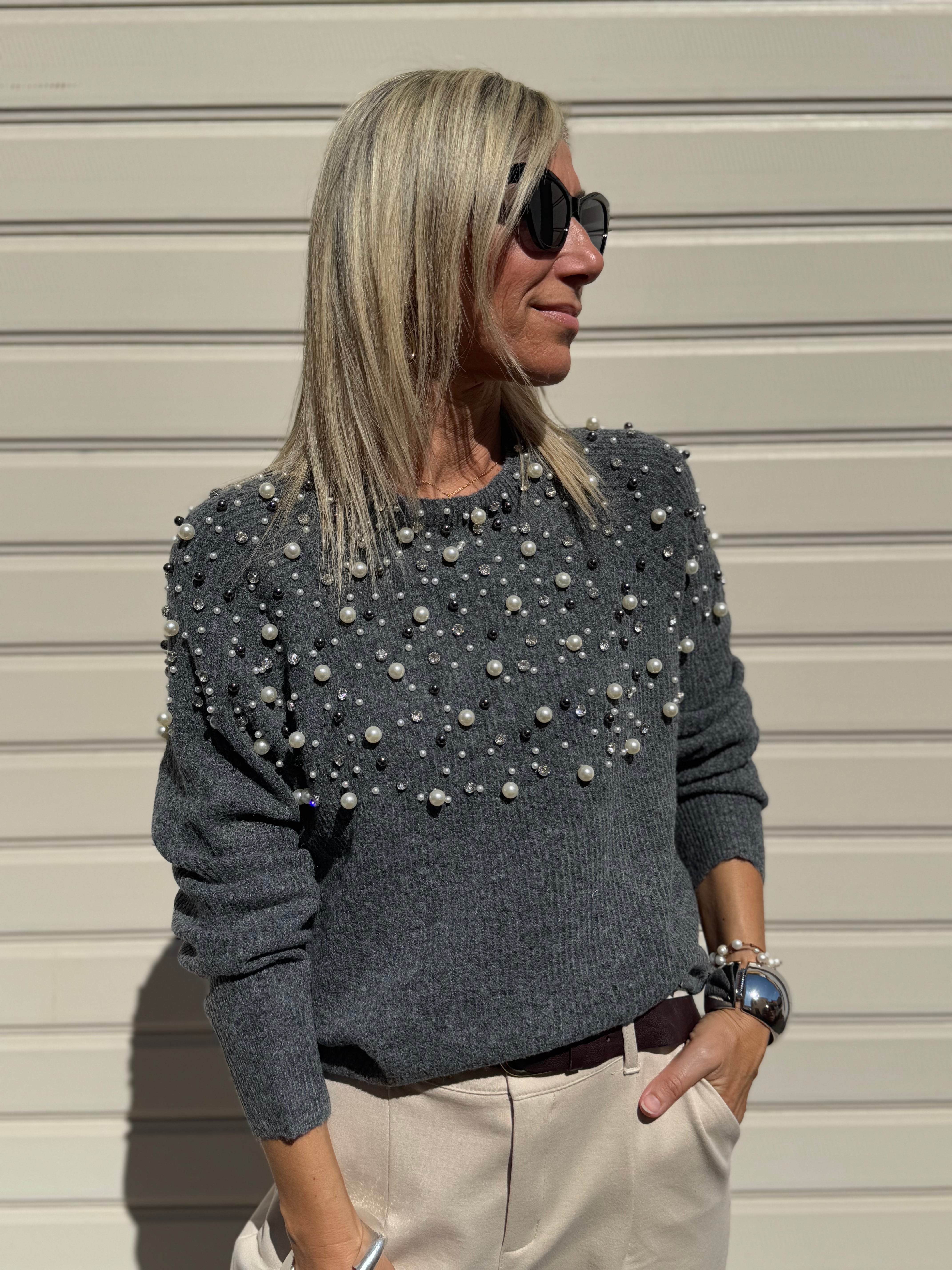 Maglia con perle artigli