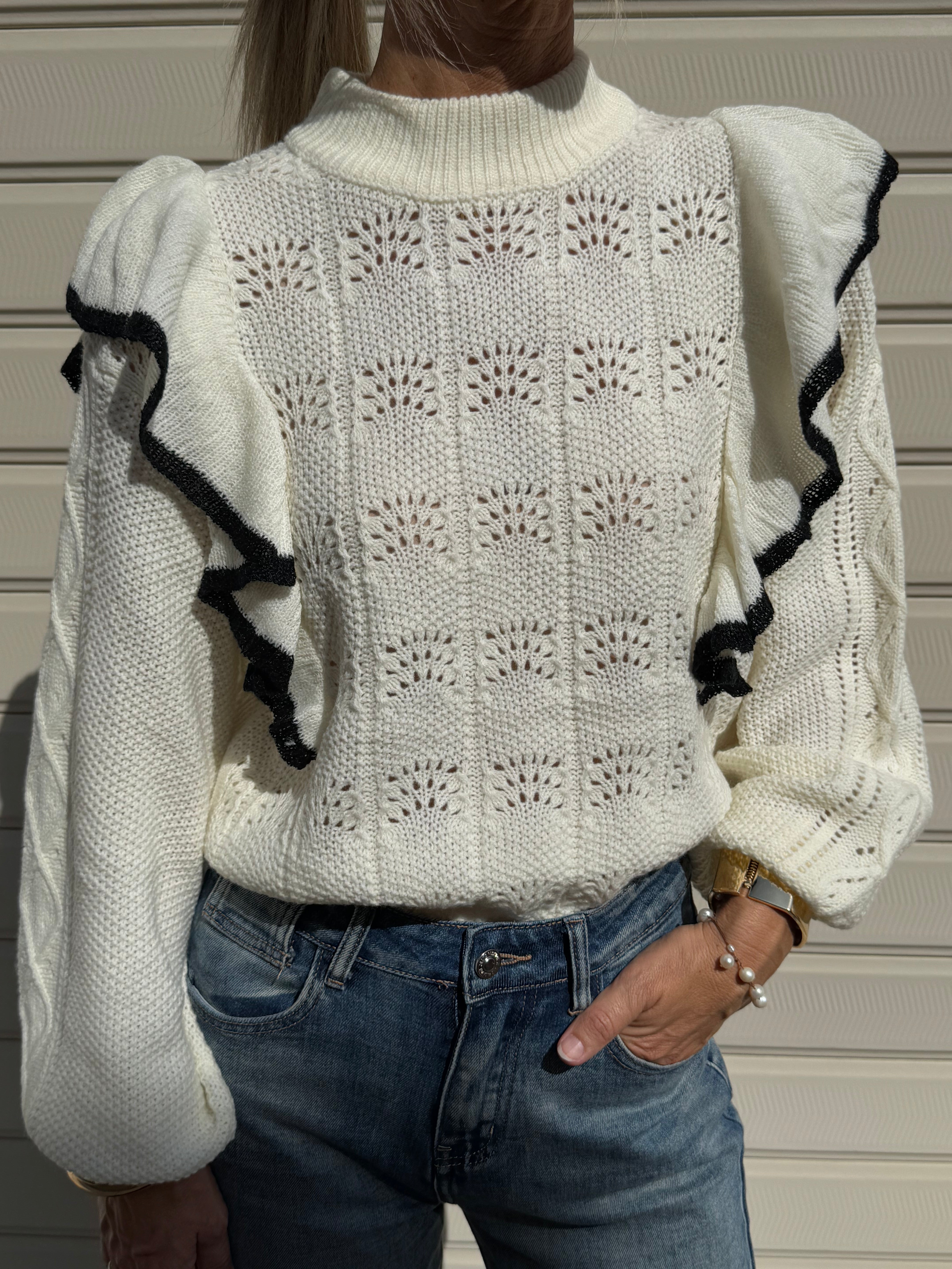 Maglia balze traforata mimì