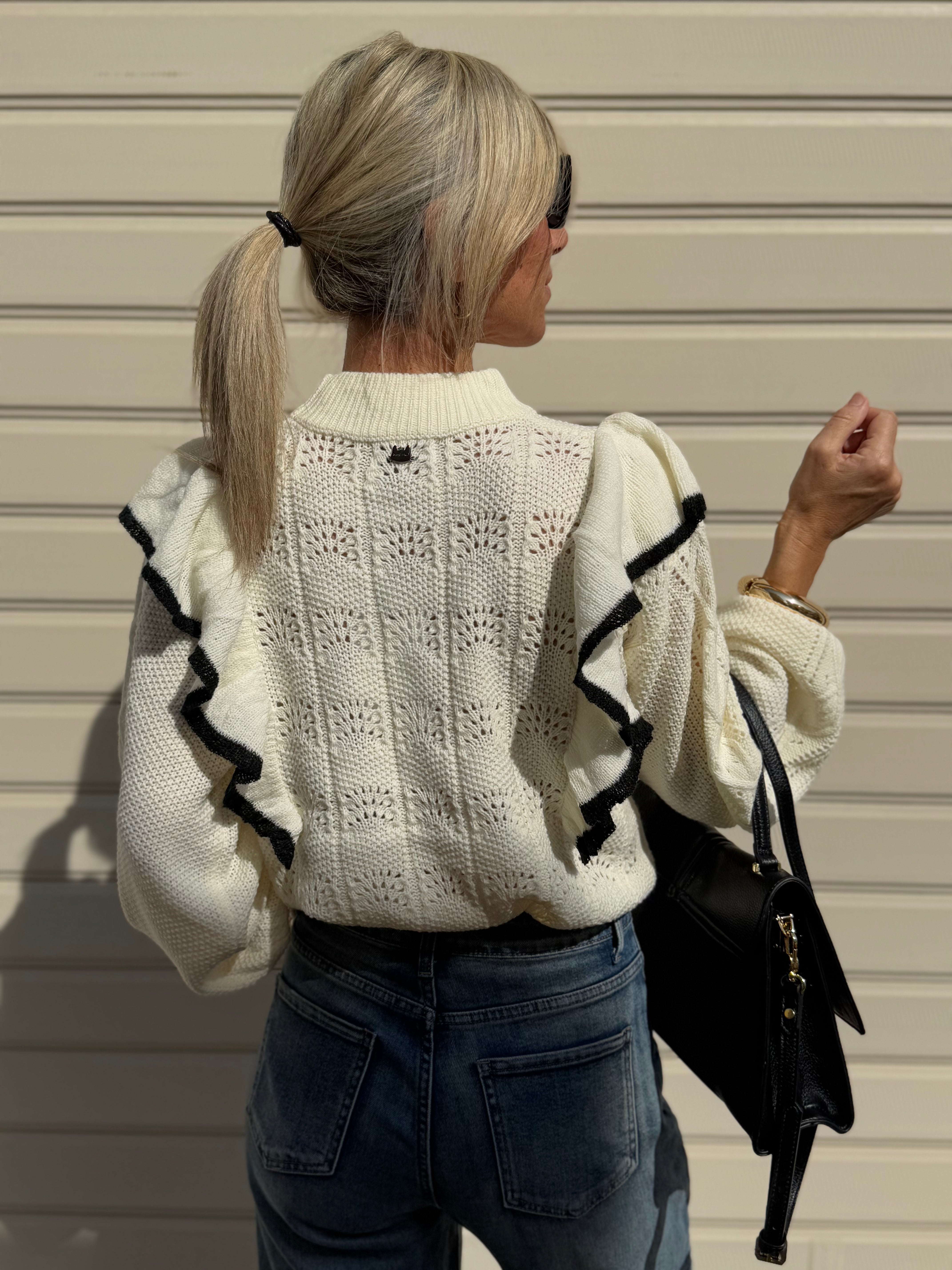 Maglia balze traforata mimì