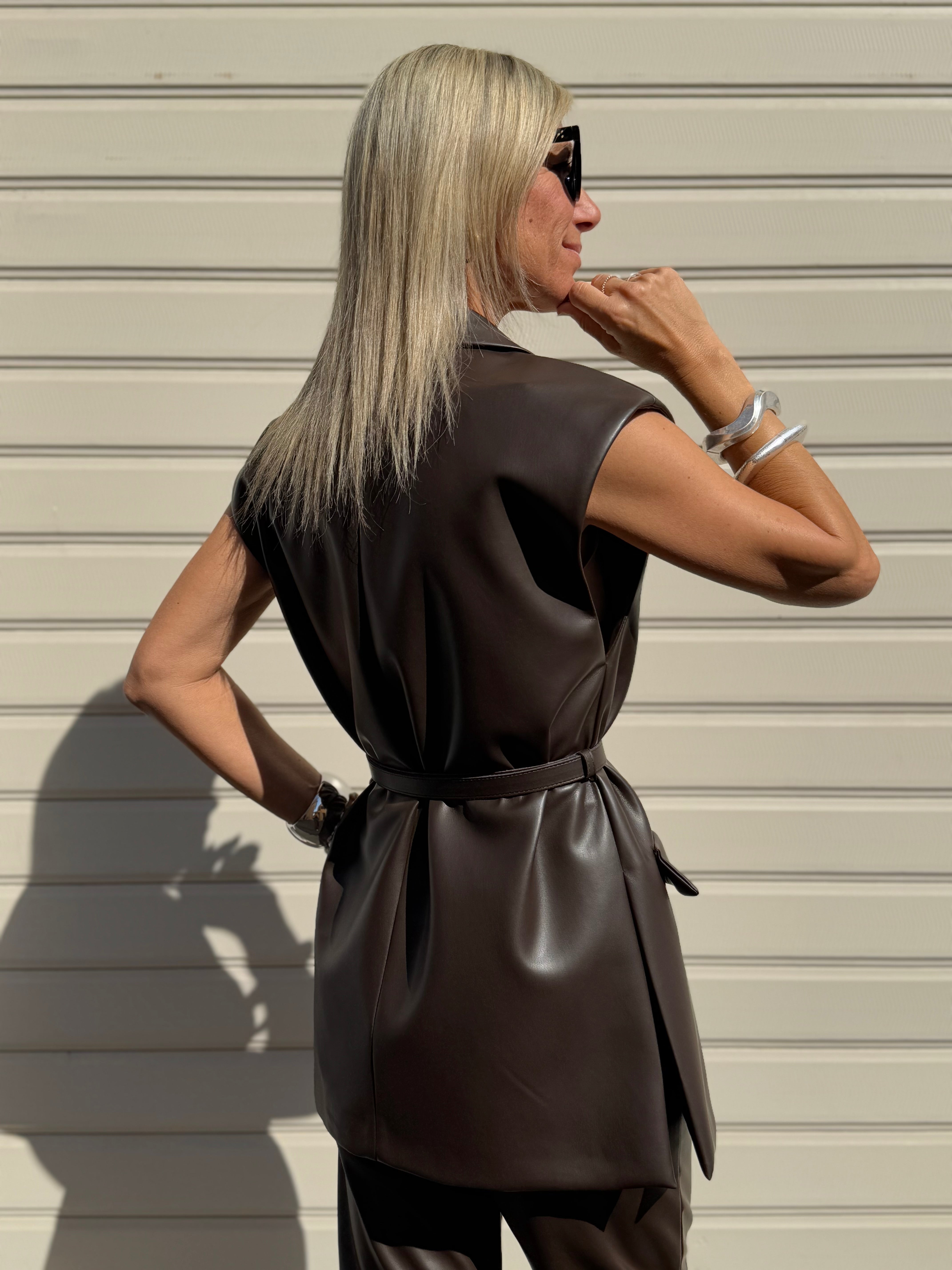 Gilet ecopelle cinturino imperial