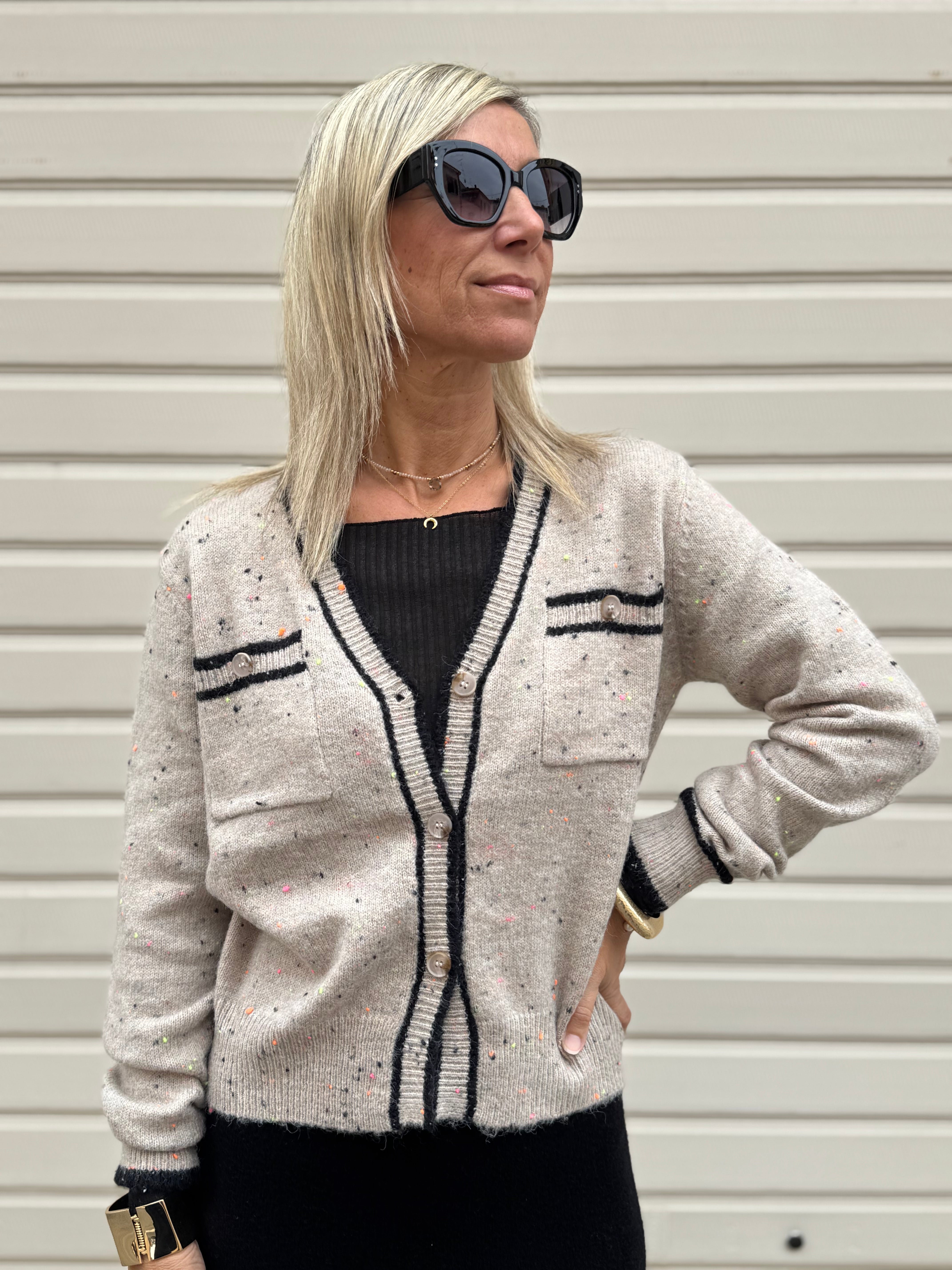 Cardigan puntini fluo